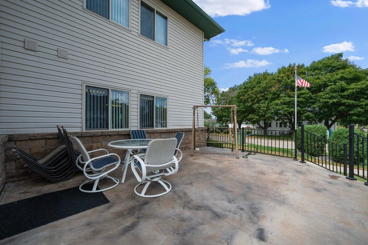 912 Hawthorne Street, Unit 104, Alexandria MN 56308 - Photo 3 of 43