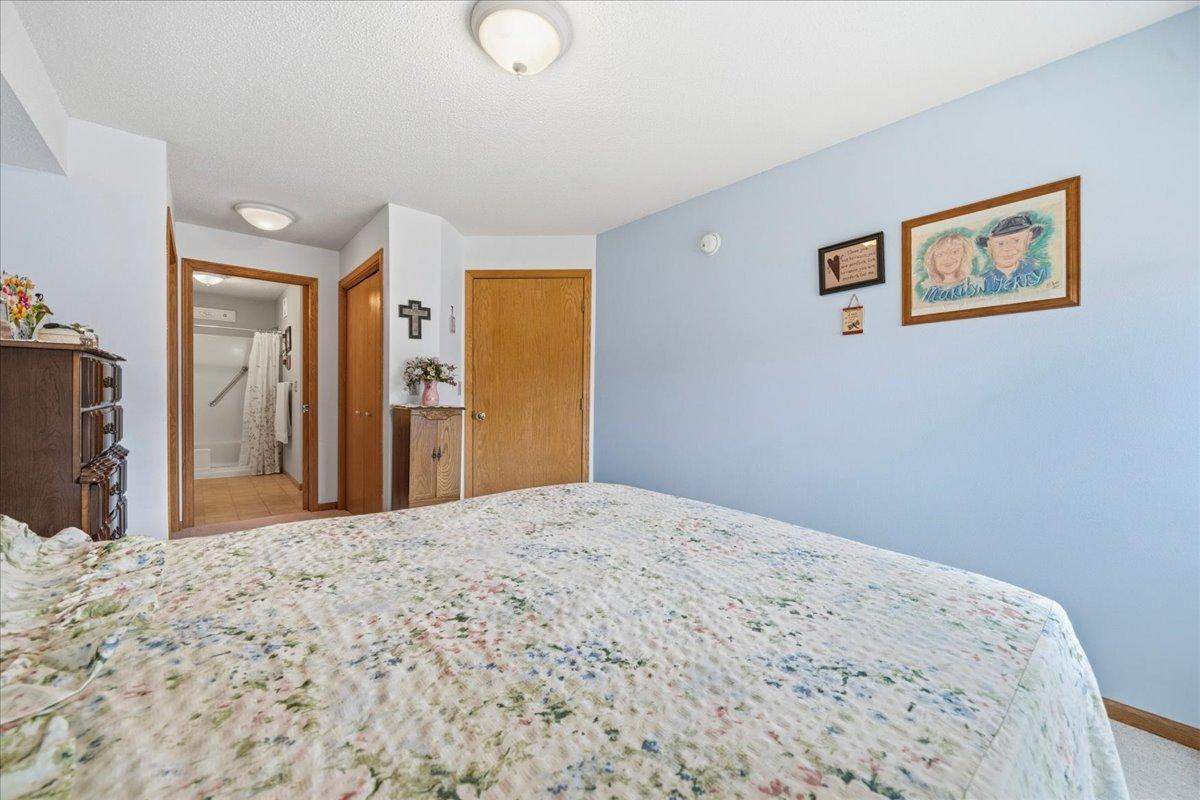912 Hawthorne Street, Unit 104, Alexandria MN 56308 - Photo 27 of 43