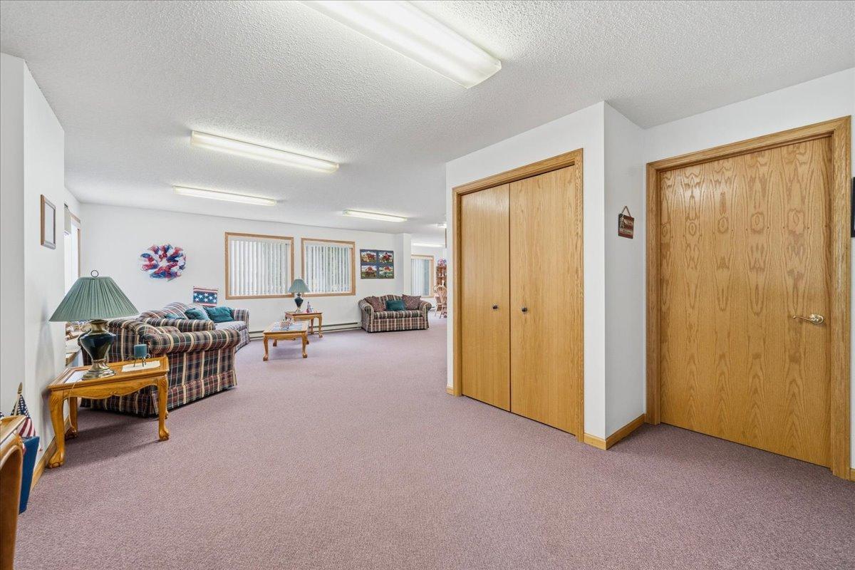 912 Hawthorne Street, Unit 104, Alexandria MN 56308 - Photo 35 of 43
