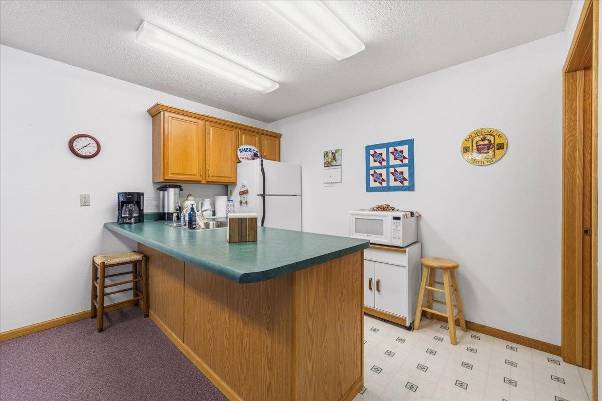 912 Hawthorne Street, Unit 104, Alexandria MN 56308 - Photo 38 of 43
