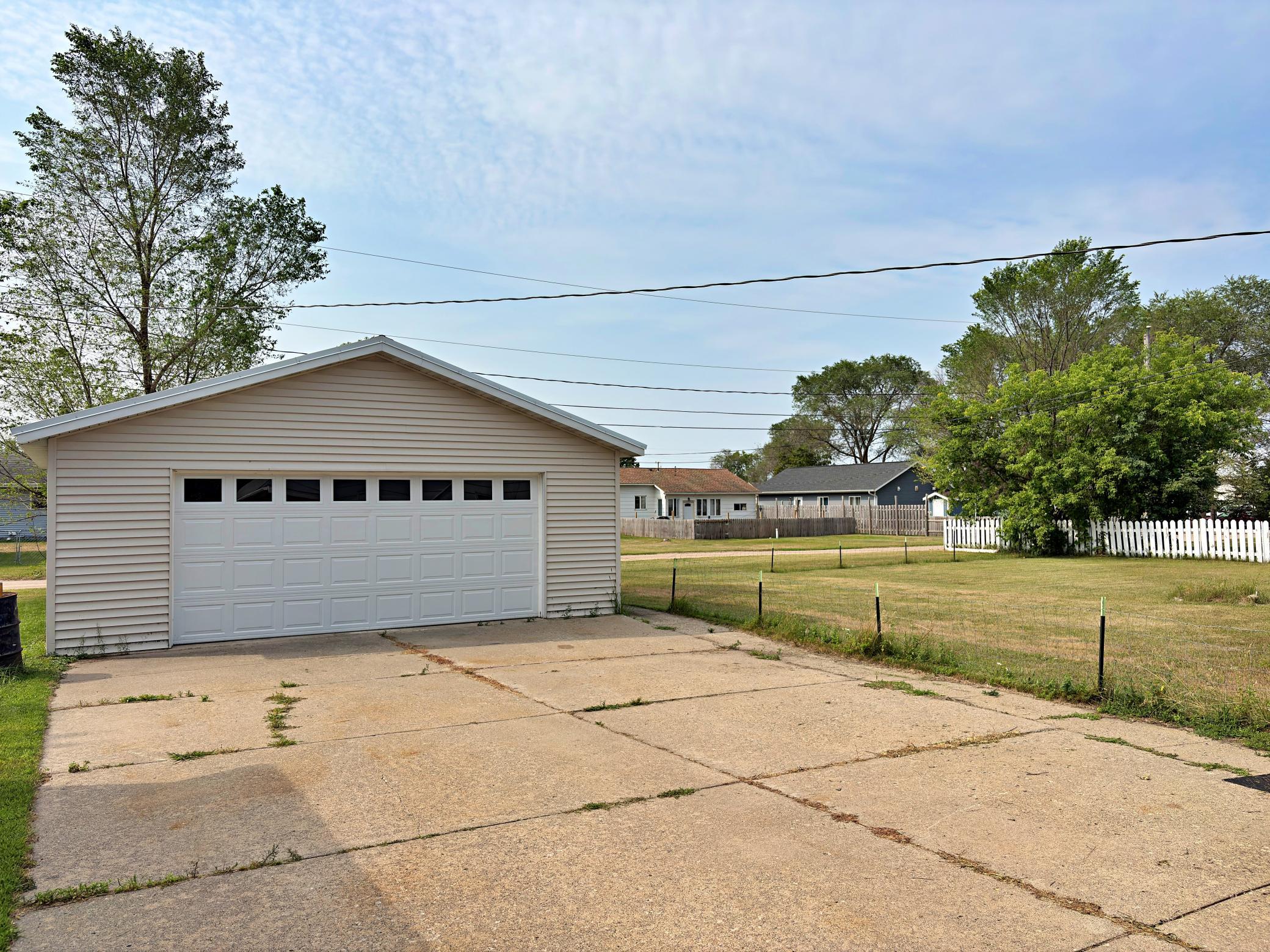 1930 single family home for sale at 614 2nd Street W in Park Rapids, MN — 3 bed, 1 bath (photo 17 of 23)