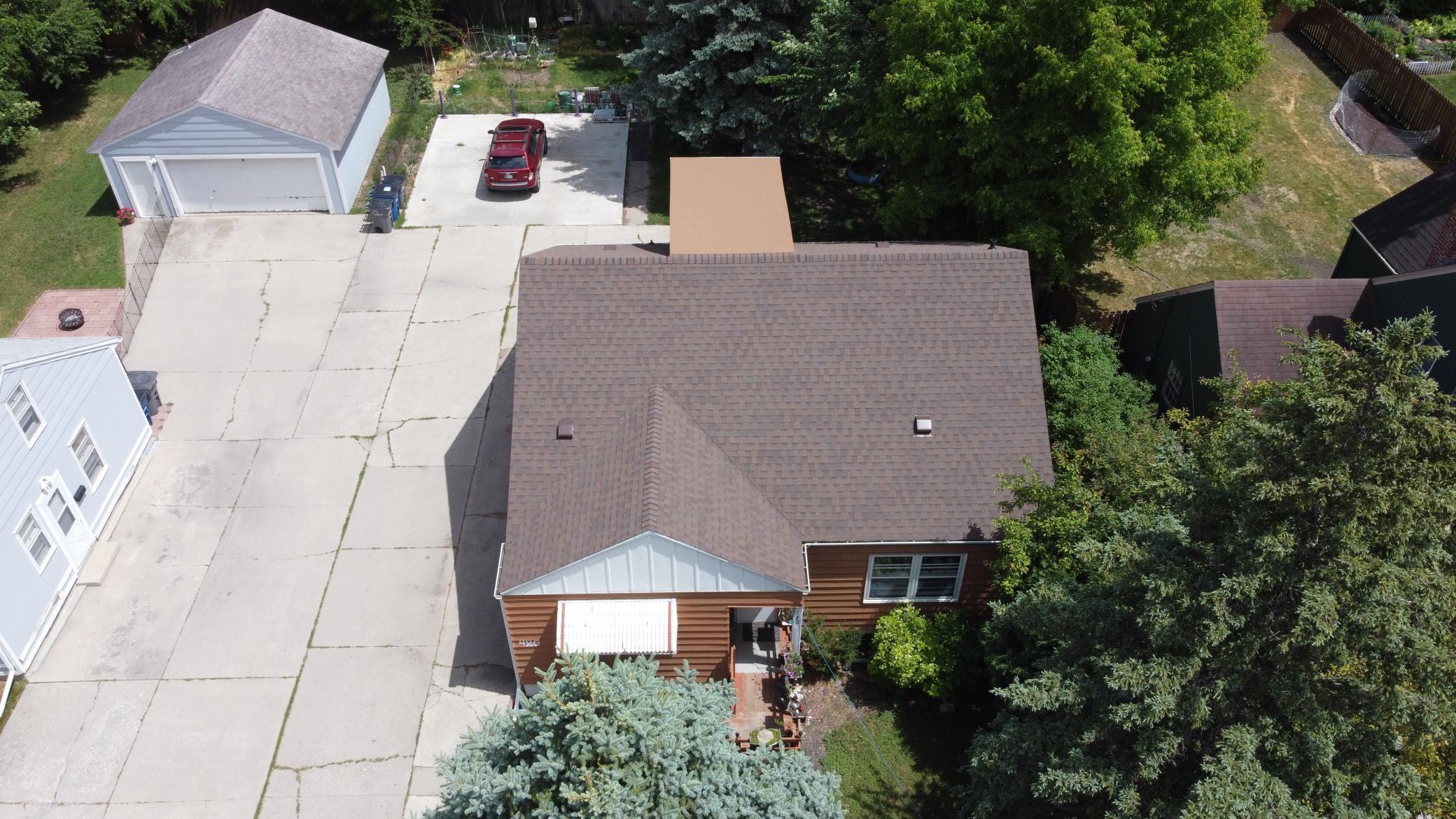 1948 single family home for sale at 420 14th Street S in Moorhead, MN — 8 bed, 2 bath (photo 5 of 57)