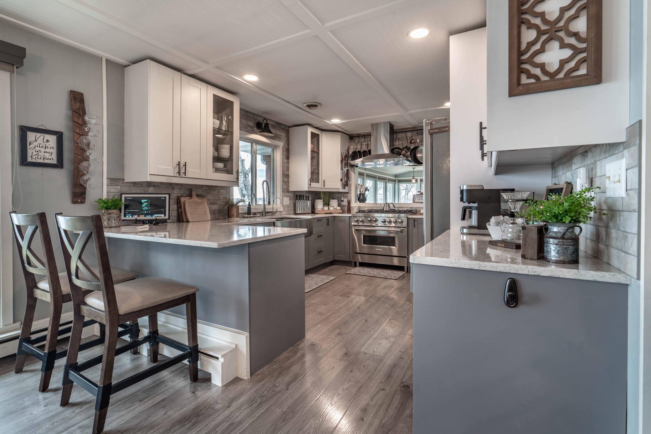 1961 single family home for sale at 736 Shorewood Drive in Detroit Lakes, MN — 4 bed, 3 bath (photo 17 of 90)