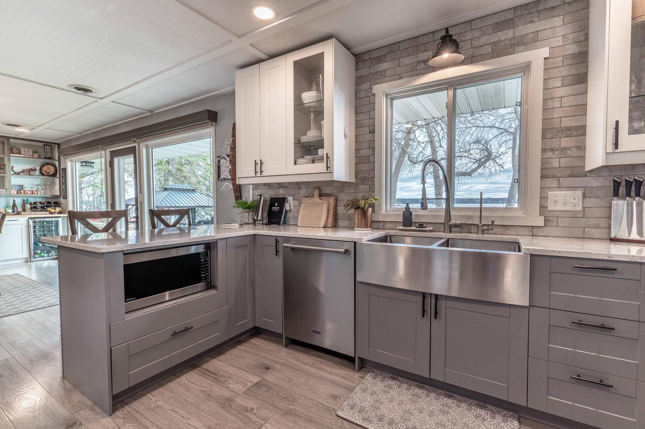 1961 single family home for sale at 736 Shorewood Drive in Detroit Lakes, MN — 4 bed, 3 bath (photo 19 of 90)