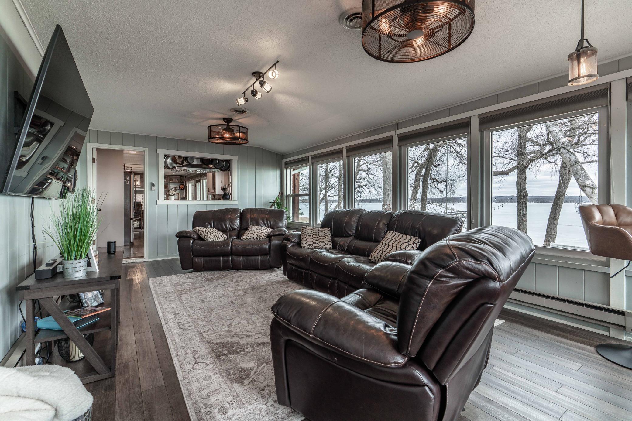 1961 single family home for sale at 736 Shorewood Drive in Detroit Lakes, MN — 4 bed, 3 bath (photo 24 of 90)