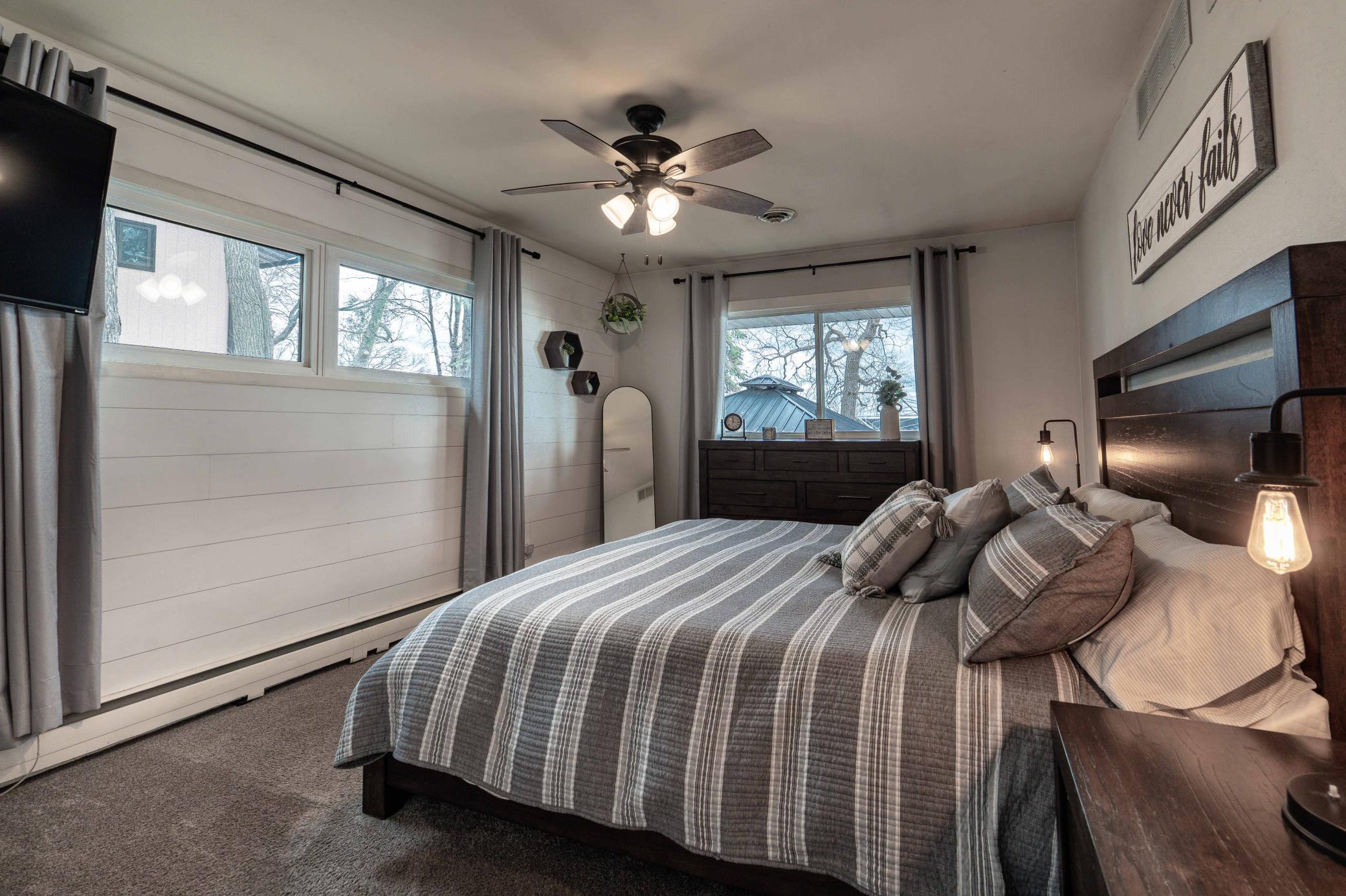 1961 single family home for sale at 736 Shorewood Drive in Detroit Lakes, MN — 4 bed, 3 bath (photo 33 of 90)