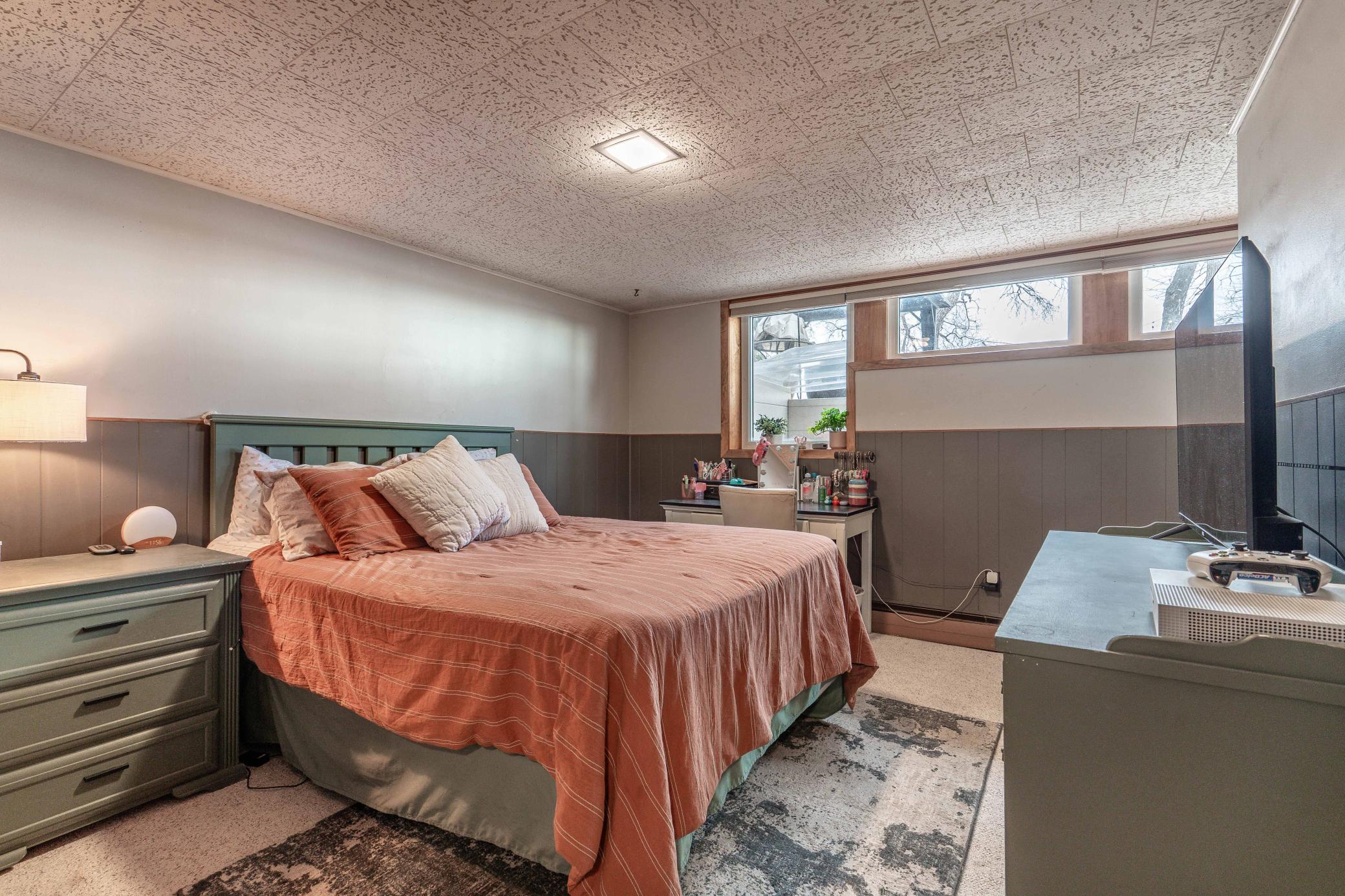 1961 single family home for sale at 736 Shorewood Drive in Detroit Lakes, MN — 4 bed, 3 bath (photo 47 of 90)