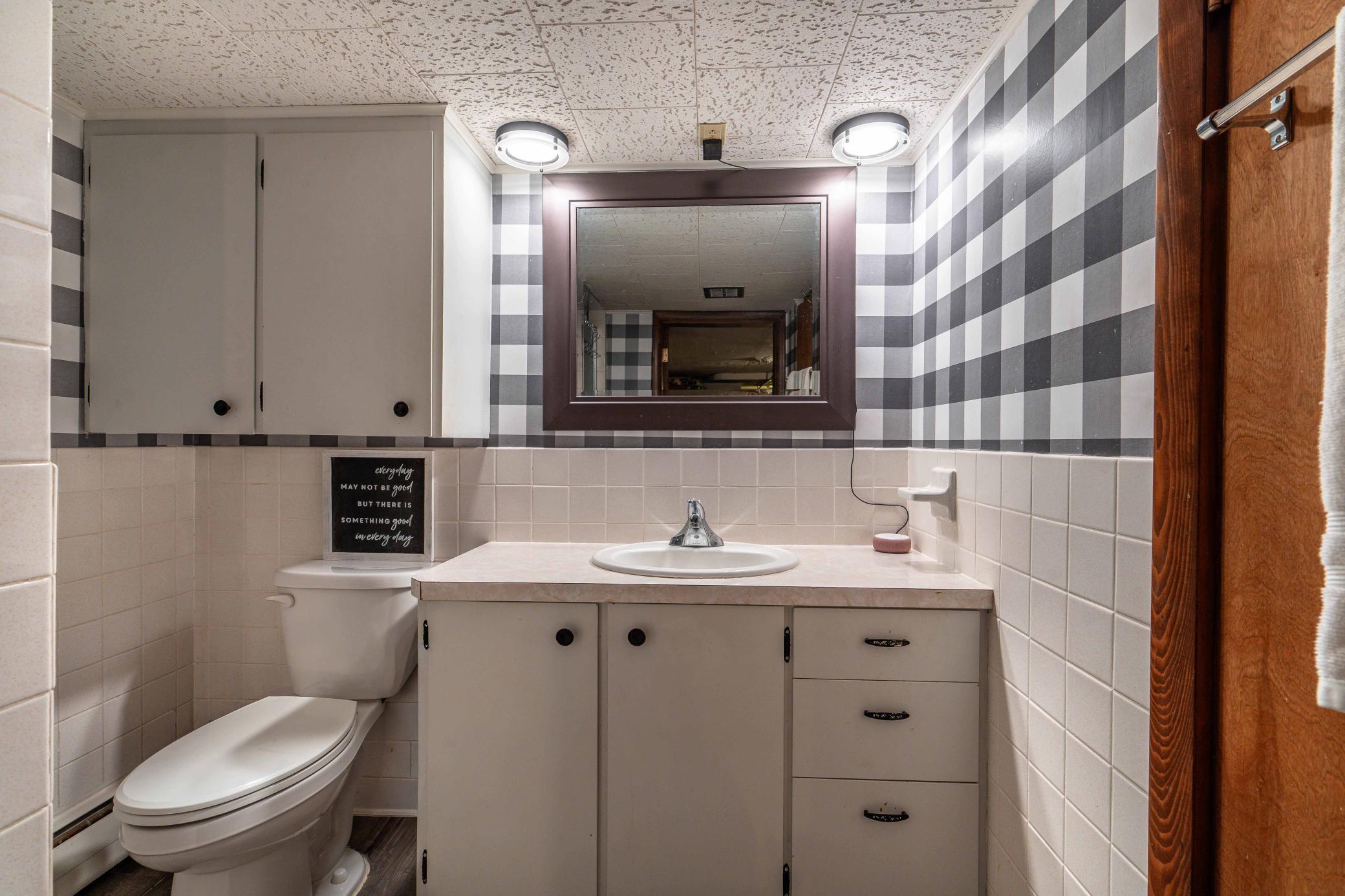 1961 single family home for sale at 736 Shorewood Drive in Detroit Lakes, MN — 4 bed, 3 bath (photo 51 of 90)