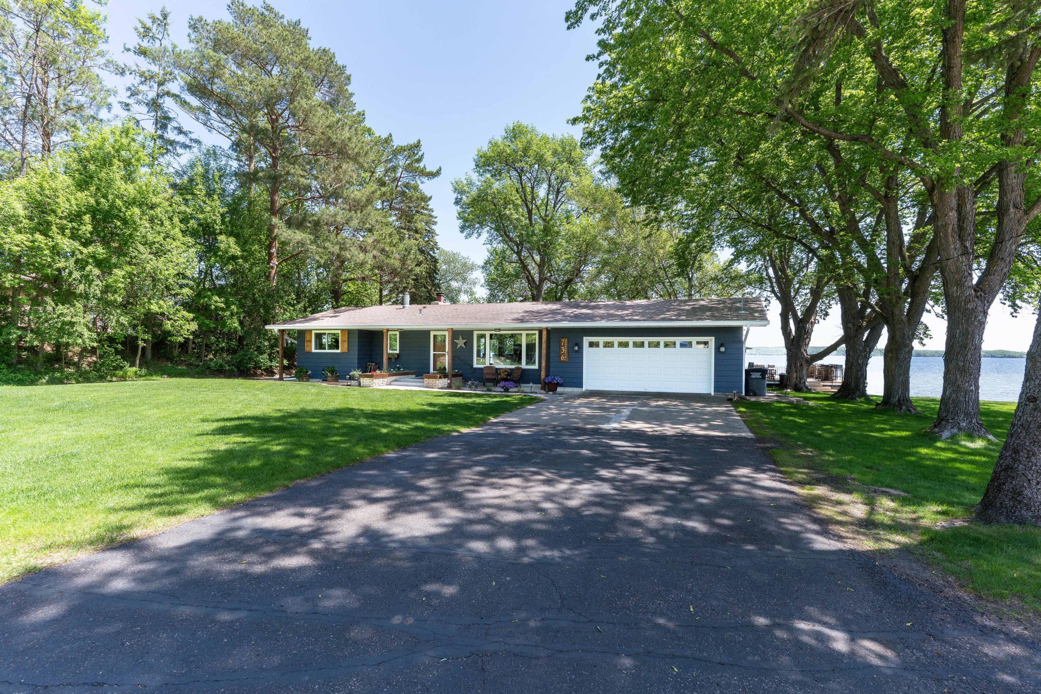 736 Shorewood Drive, Detroit Lakes MN 56501 - Photo 8 of 32