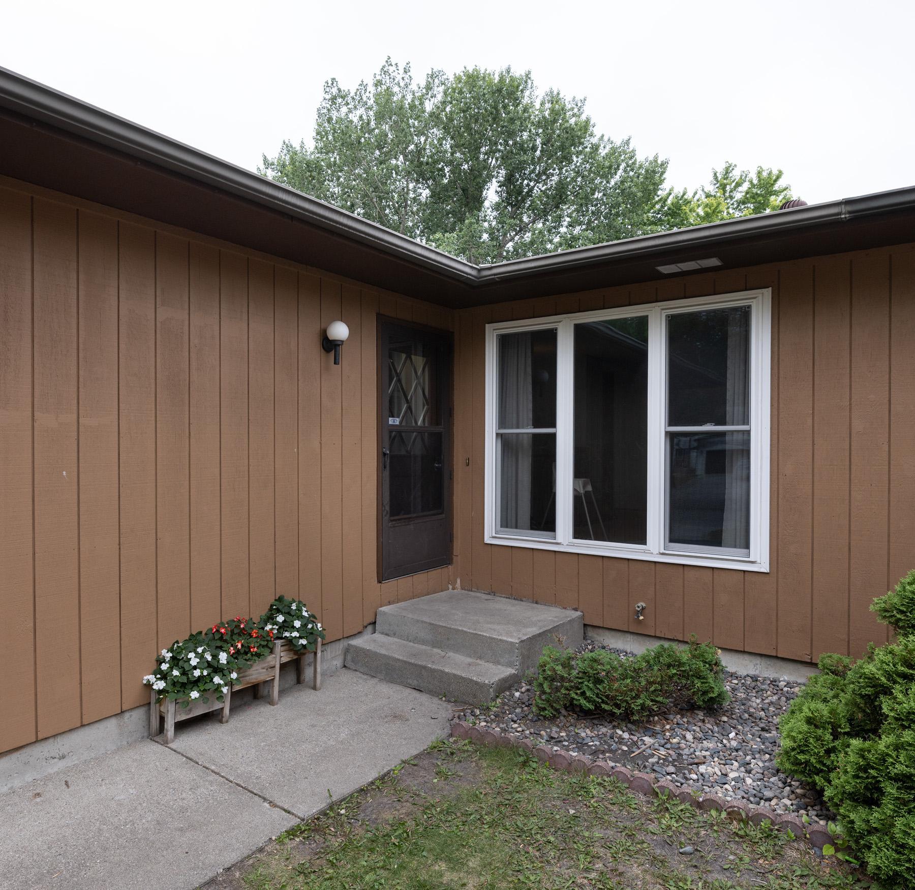 3007 18th Street S, Fargo ND 58103 - Photo 4 of 45
