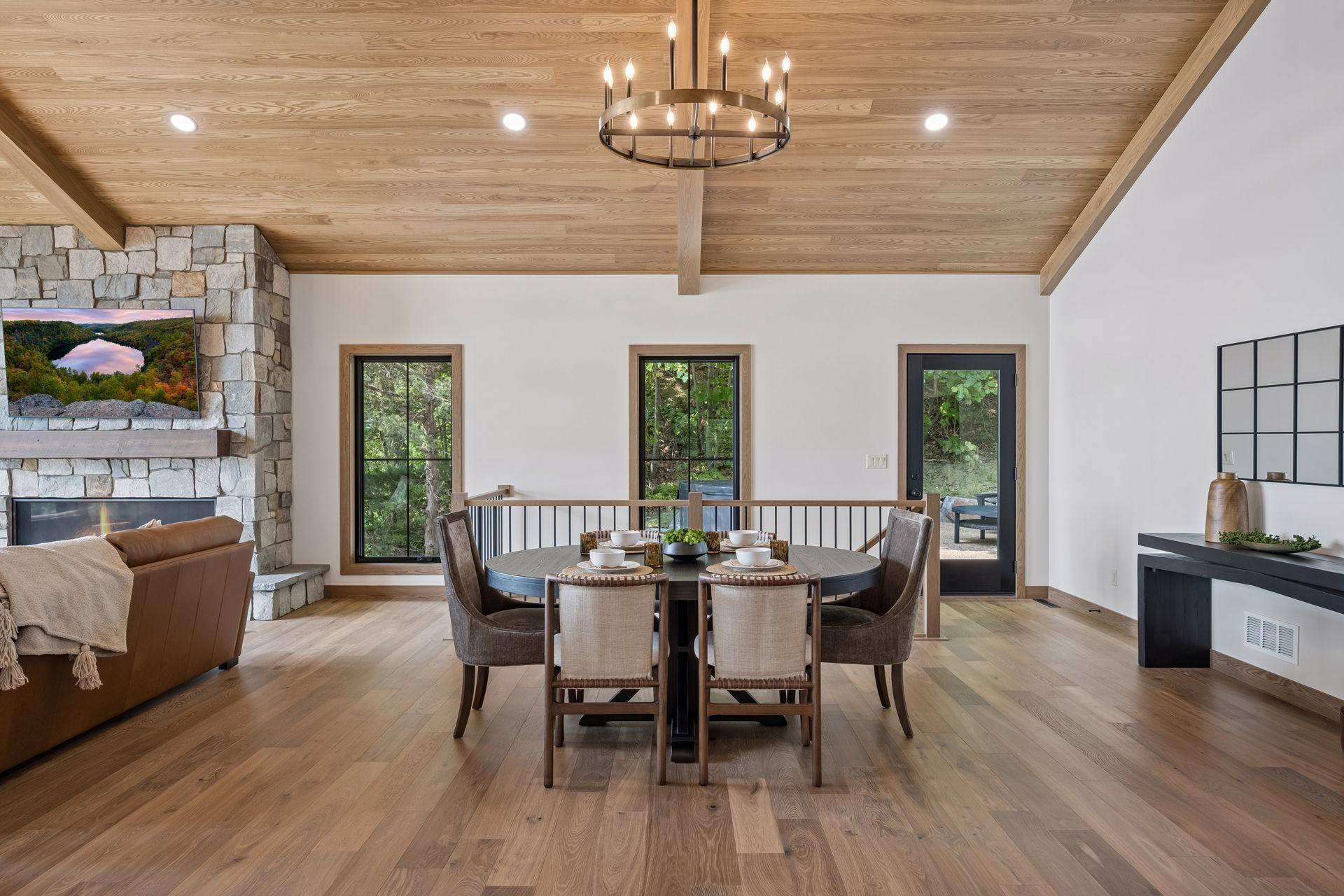 2025 single family home for sale at 4811 Wharry Heights Road SW in Alexandria, MN — 4 bed, 5 bath (photo 14 of 59)