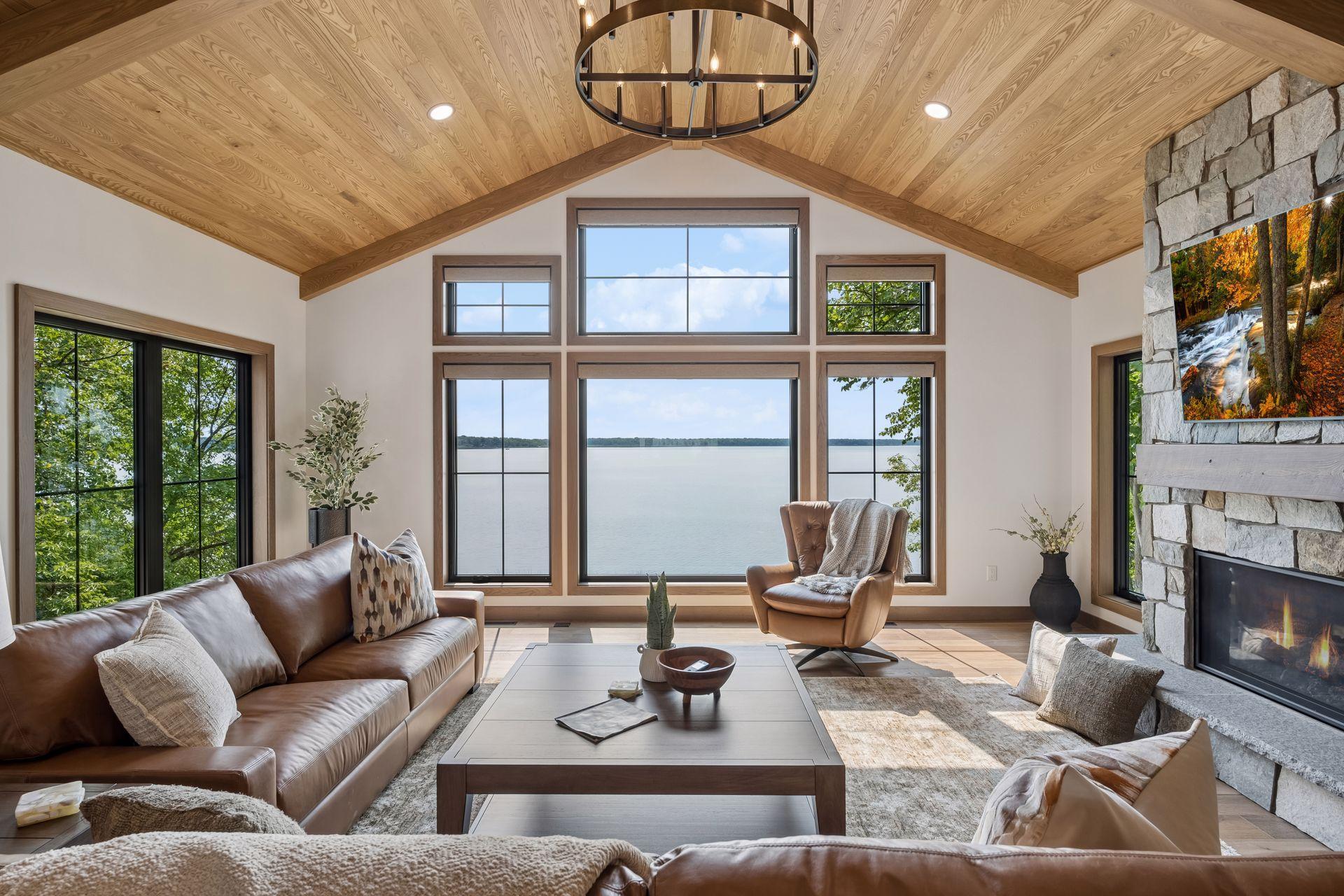 2025 single family home for sale at 4811 Wharry Heights Road SW in Alexandria, MN — 4 bed, 5 bath (photo 15 of 59)