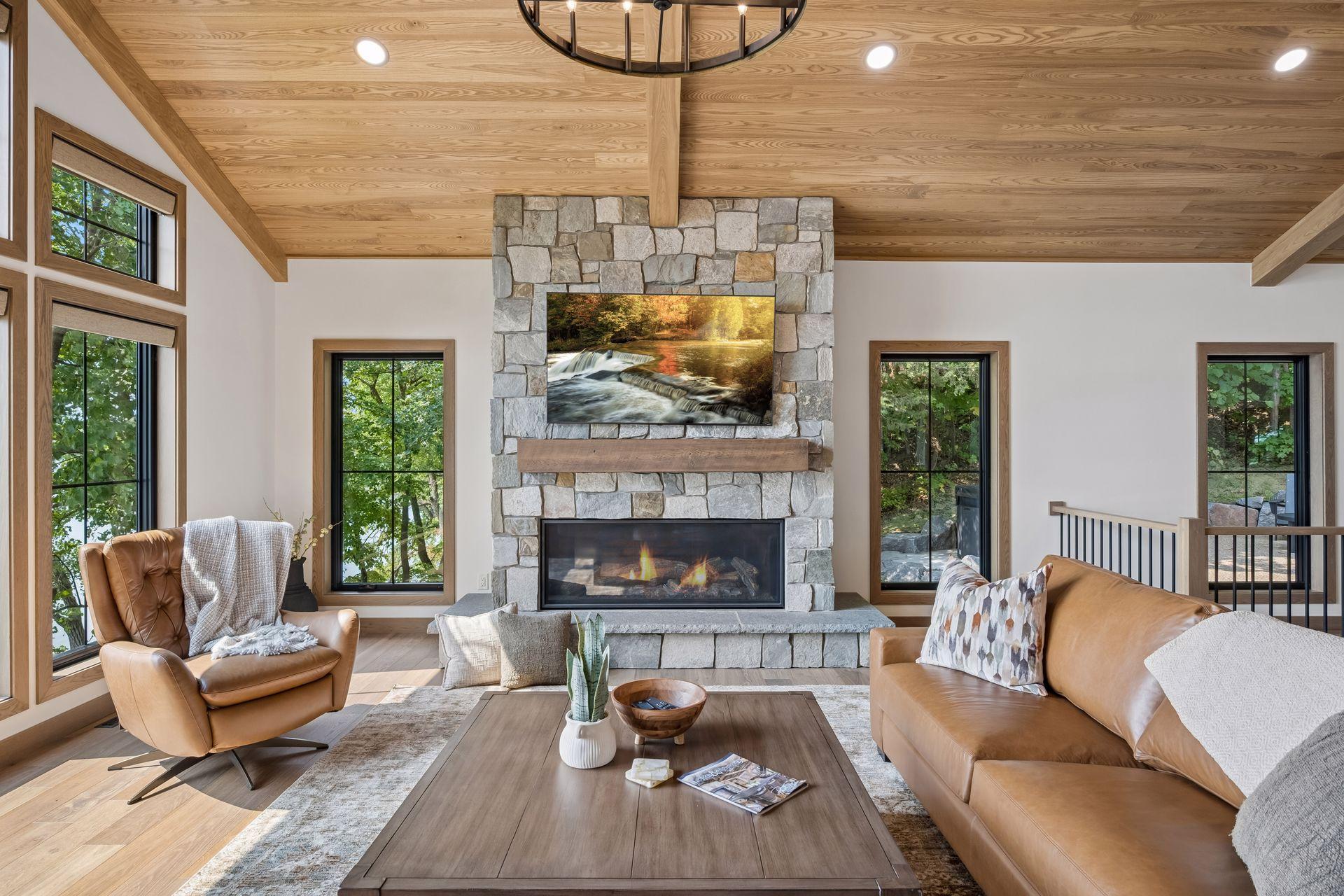 2025 single family home for sale at 4811 Wharry Heights Road SW in Alexandria, MN — 4 bed, 5 bath (photo 16 of 59)