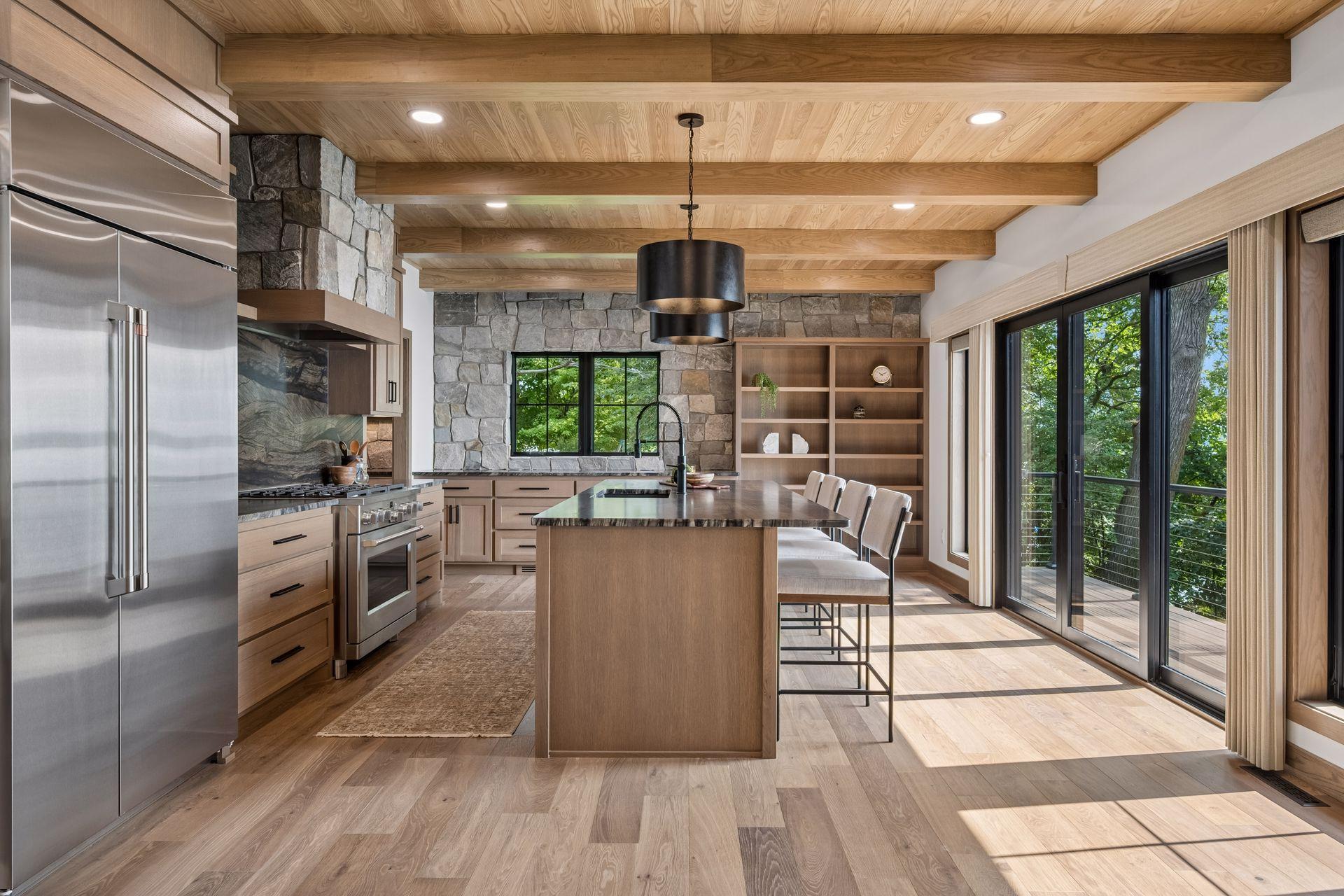 2025 single family home for sale at 4811 Wharry Heights Road SW in Alexandria, MN — 4 bed, 5 bath (photo 20 of 59)