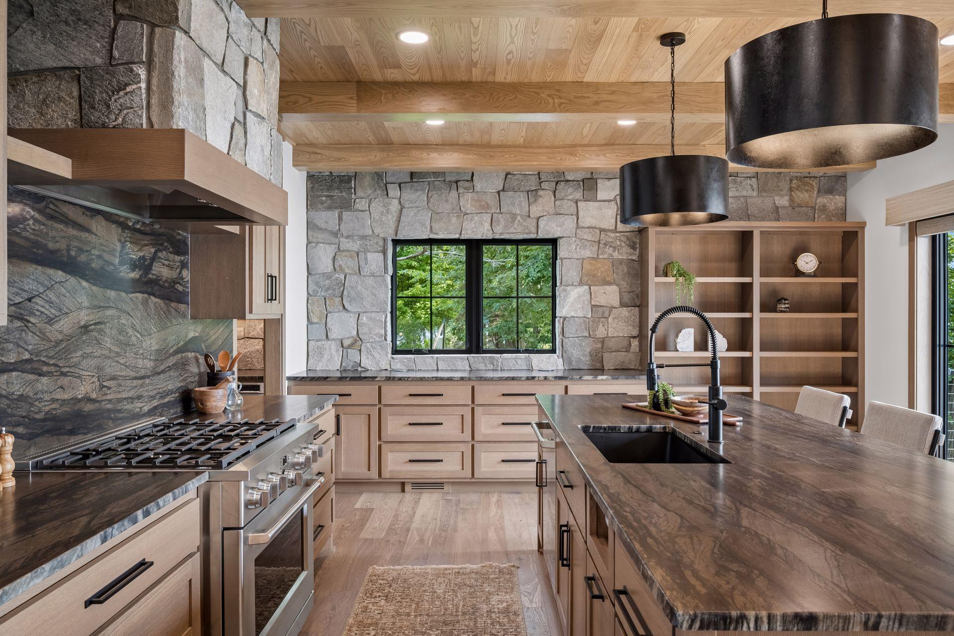 2025 single family home for sale at 4811 Wharry Heights Road SW in Alexandria, MN — 4 bed, 5 bath (photo 22 of 59)