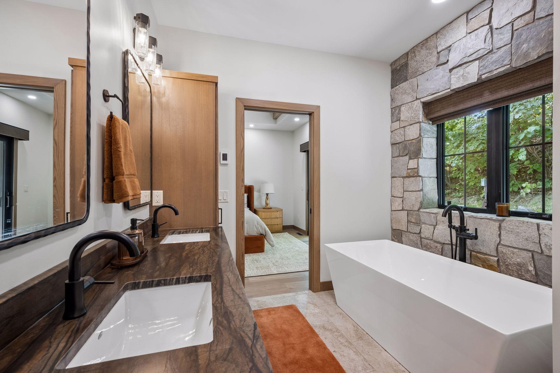 2025 single family home for sale at 4811 Wharry Heights Road SW in Alexandria, MN — 4 bed, 5 bath (photo 33 of 59)