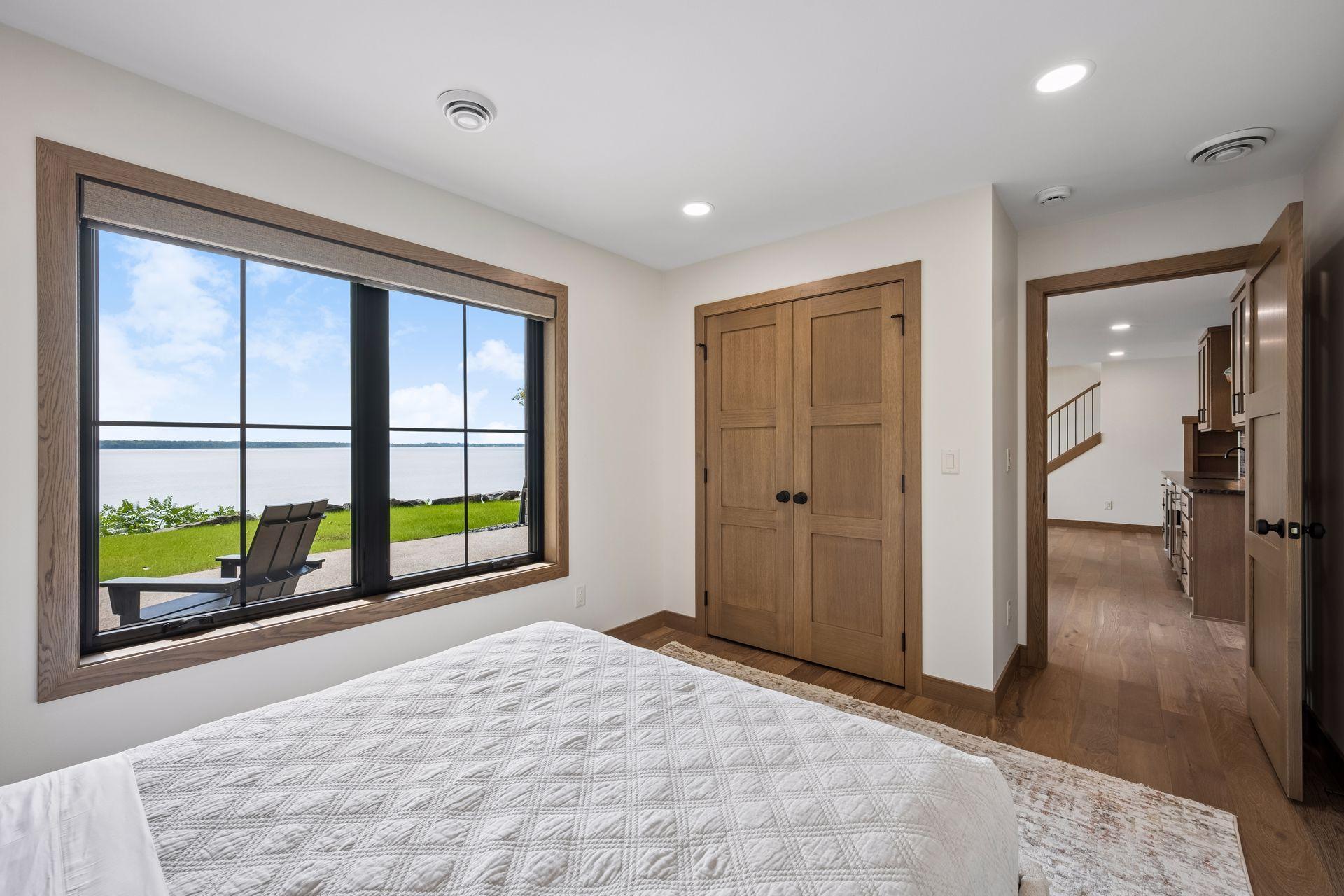 2025 single family home for sale at 4811 Wharry Heights Road SW in Alexandria, MN — 4 bed, 5 bath (photo 46 of 59)