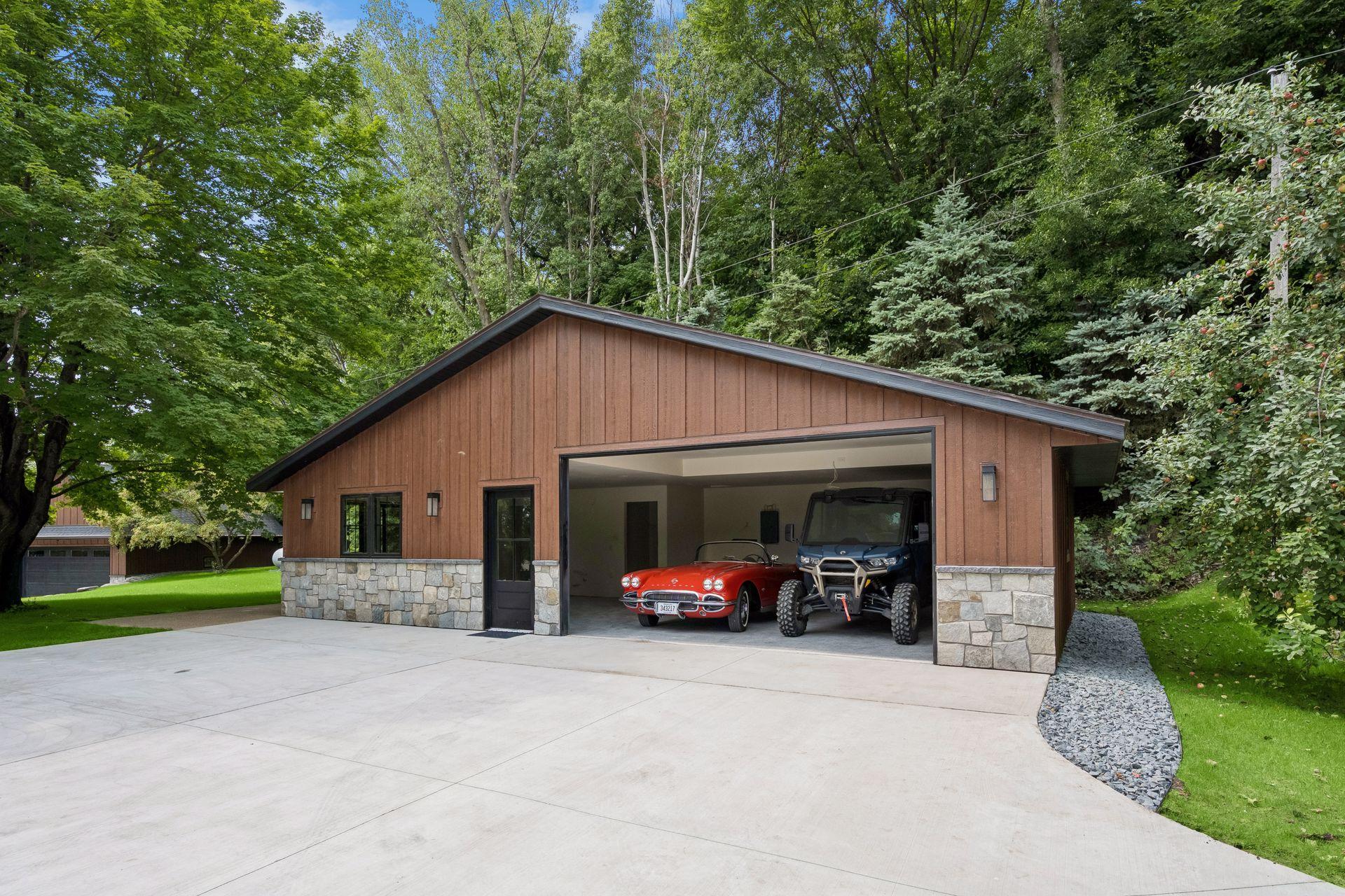 2025 single family home for sale at 4811 Wharry Heights Road SW in Alexandria, MN — 4 bed, 5 bath (photo 56 of 59)
