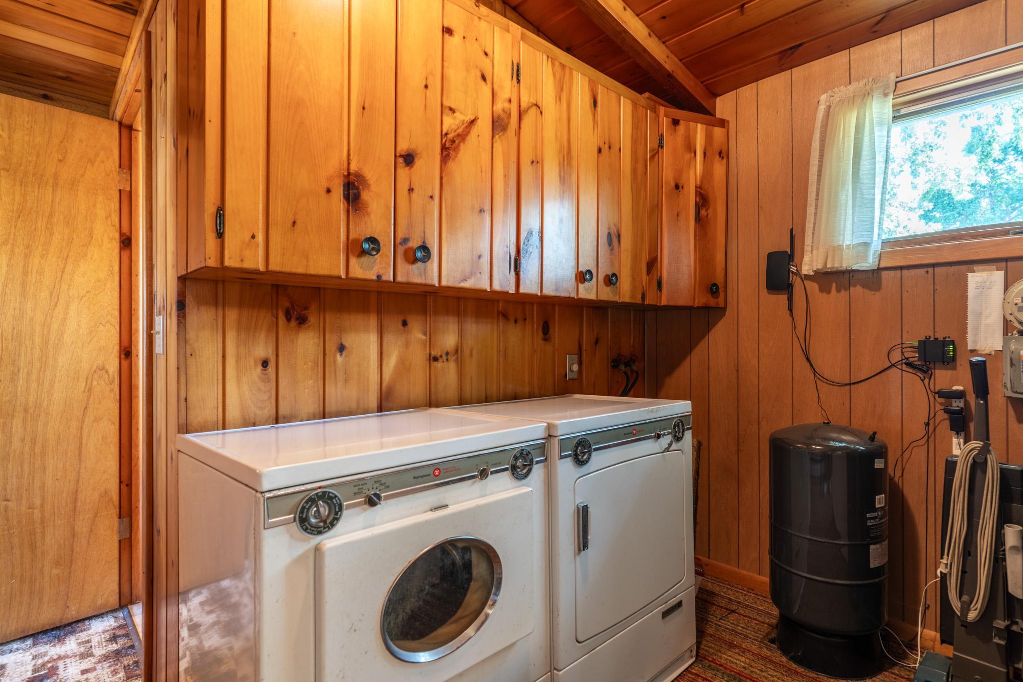 1950 single family home for sale at 11842 Lake Street SE in Mentor, MN — 2 bed, 1 bath (photo 13 of 26)