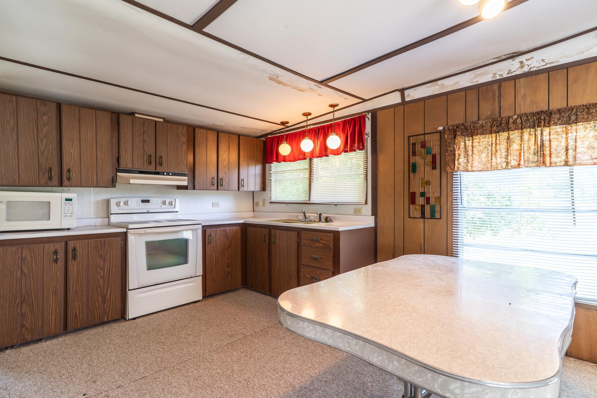 1950 single family home for sale at 11842 Lake Street SE in Mentor, MN — 2 bed, 1 bath (photo 20 of 26)