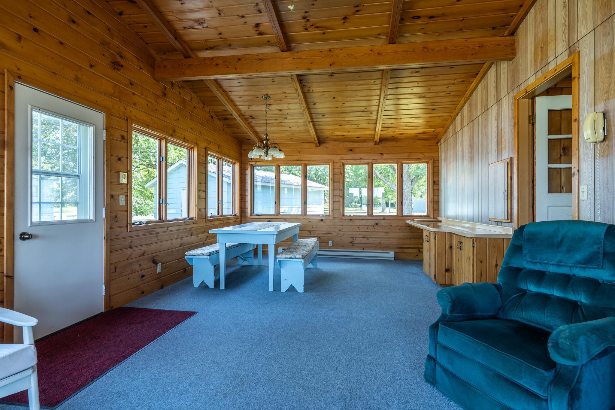 1950 single family home for sale at 11842 Lake Street SE in Mentor, MN — 2 bed, 1 bath (photo 3 of 26)
