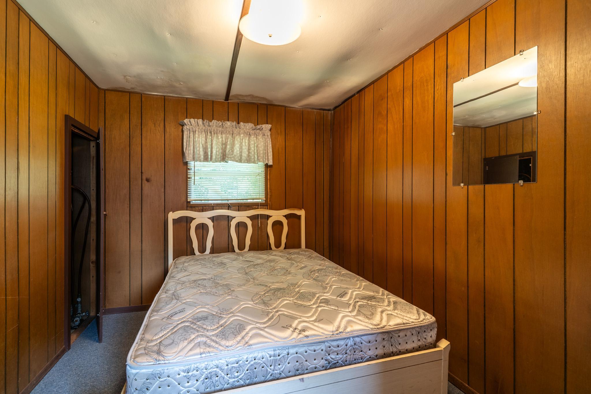 1950 single family home for sale at 11842 Lake Street SE in Mentor, MN — 2 bed, 1 bath (photo 22 of 26)
