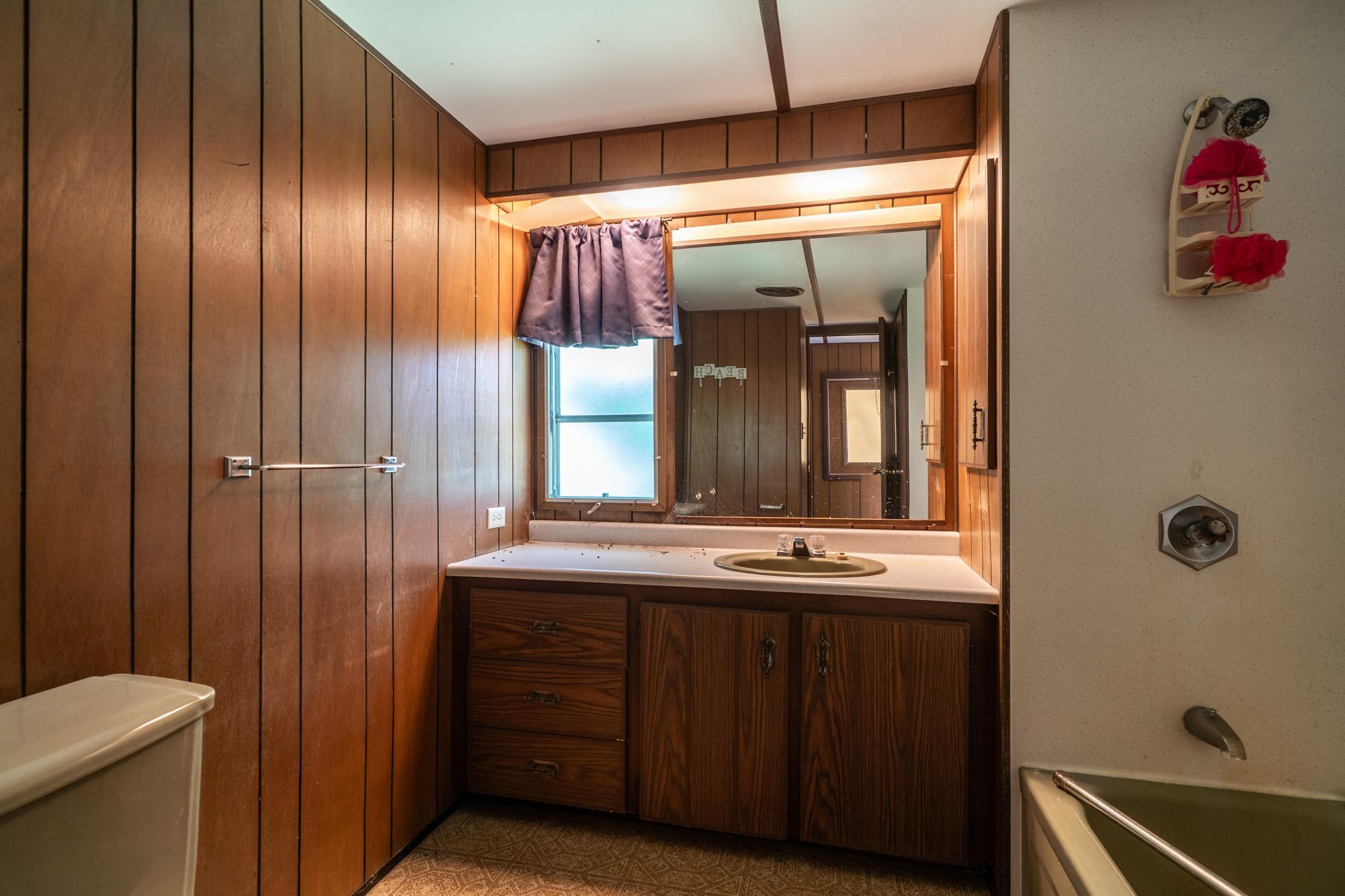 1950 single family home for sale at 11842 Lake Street SE in Mentor, MN — 2 bed, 1 bath (photo 23 of 26)