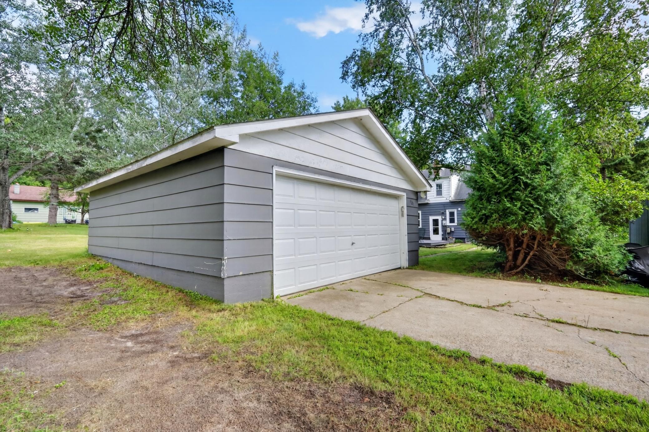 401 NE 7th Street, Grand Rapids MN 55744 - Photo 24 of 41