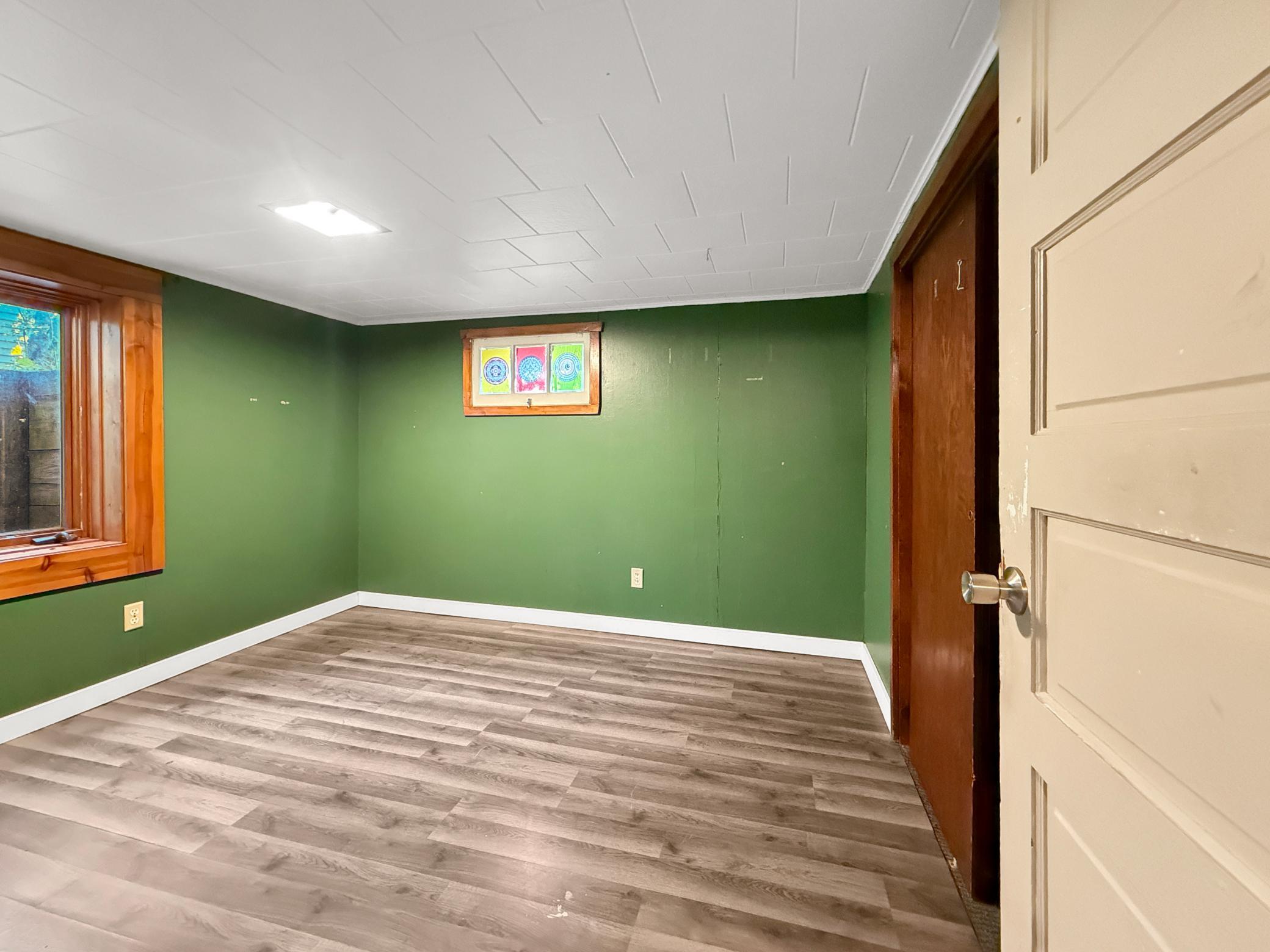 1920 single family home for sale at 604 Lincoln Avenue SE in Bemidji, MN — 3 bed, 1 bath (photo 11 of 16)
