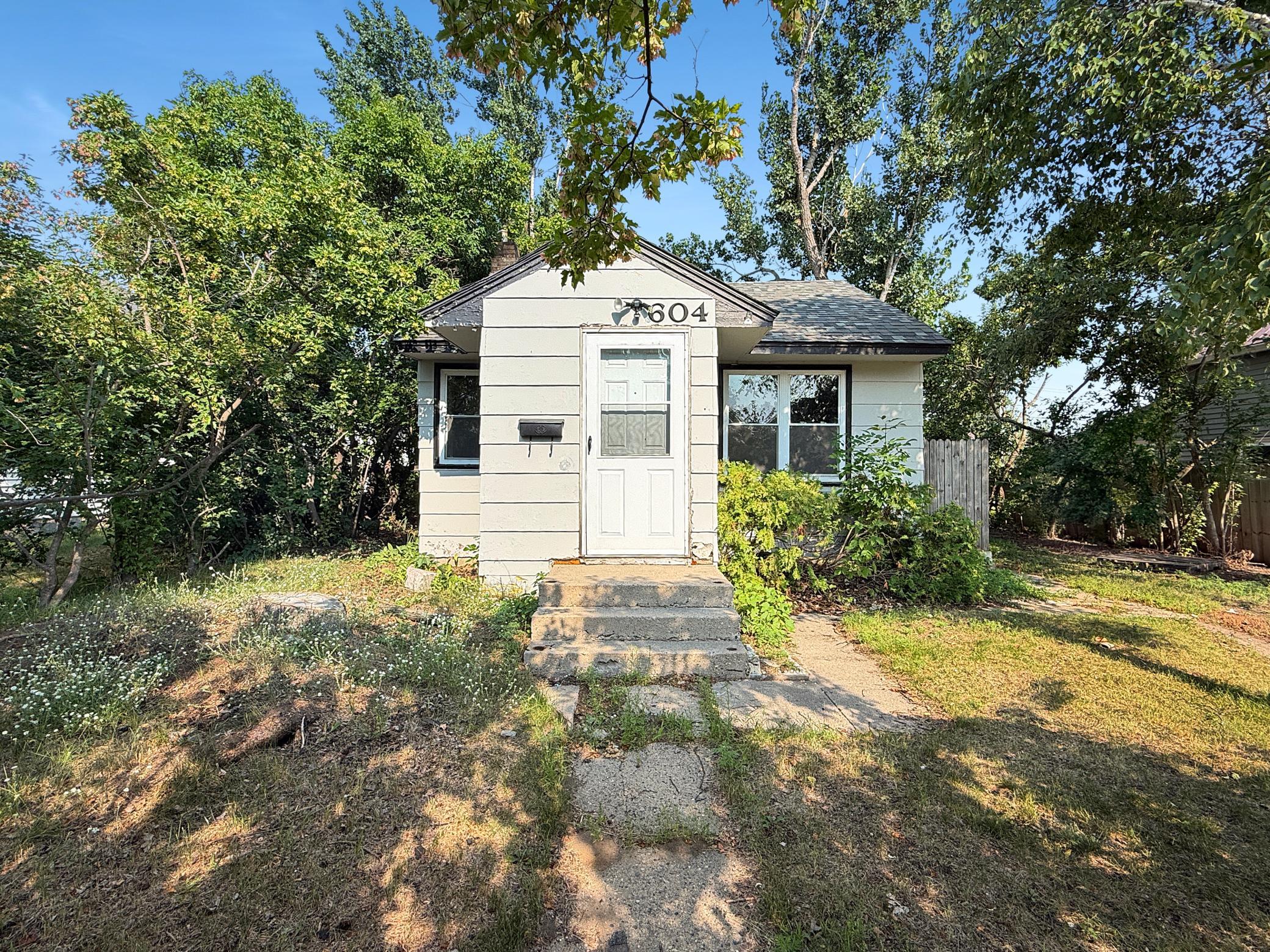 1920 single family home for sale at 604 Lincoln Avenue SE in Bemidji, MN — 3 bed, 1 bath (photo 16 of 16)