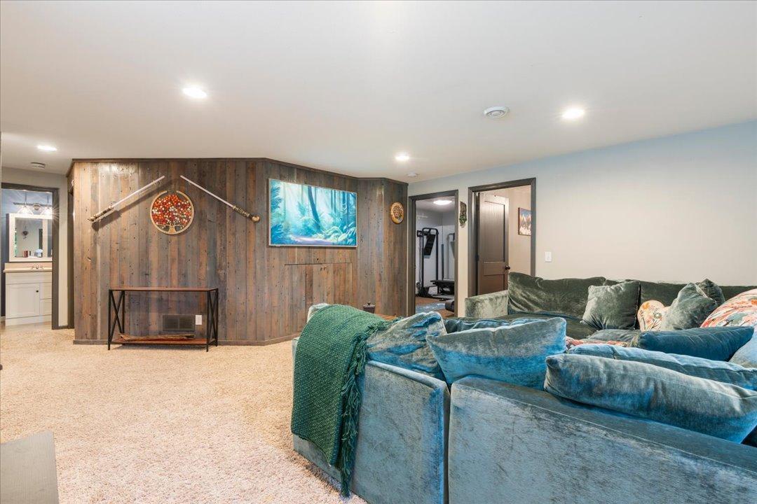 2007 single family home for sale at 14462 Grand Oaks Drive in Baxter, MN — 6 bed, 4 bath (photo 33 of 60)