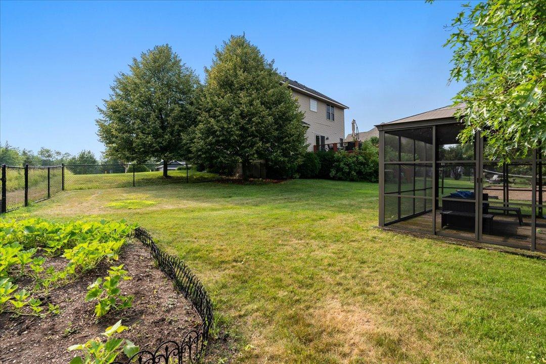 2007 single family home for sale at 14462 Grand Oaks Drive in Baxter, MN — 6 bed, 4 bath (photo 48 of 60)