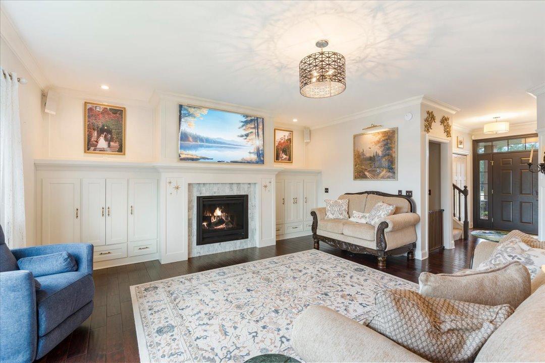 2007 single family home for sale at 14462 Grand Oaks Drive in Baxter, MN — 6 bed, 4 bath (photo 8 of 60)