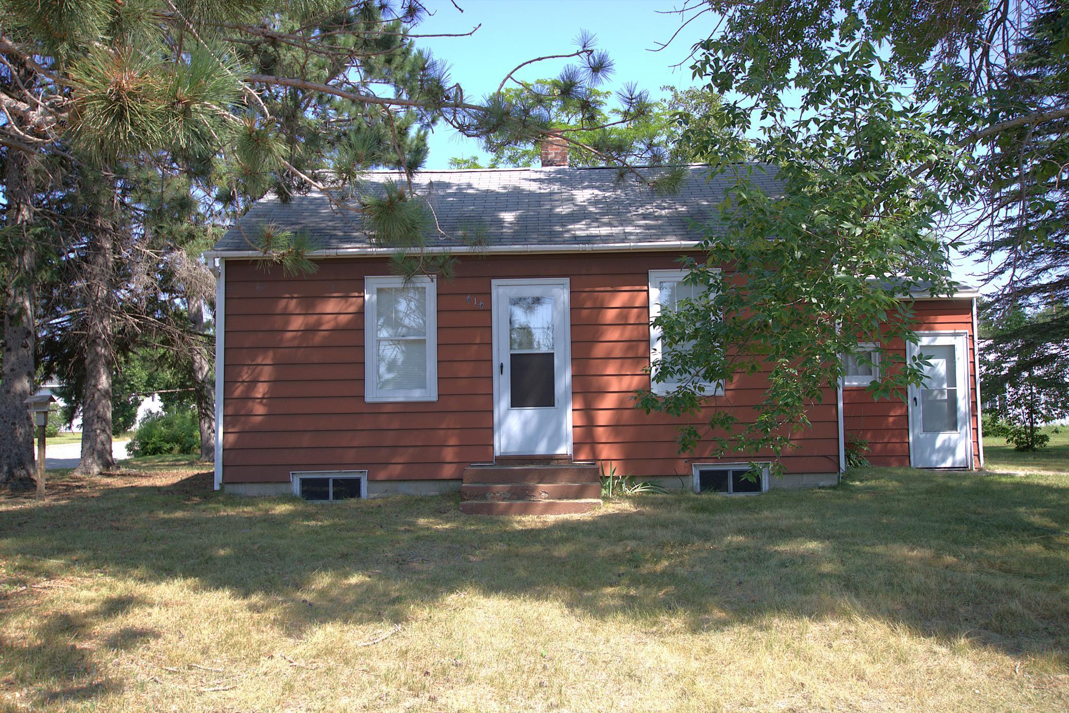 414 Cleveland Street SW, Staples MN 56479 - Photo 2 of 4
