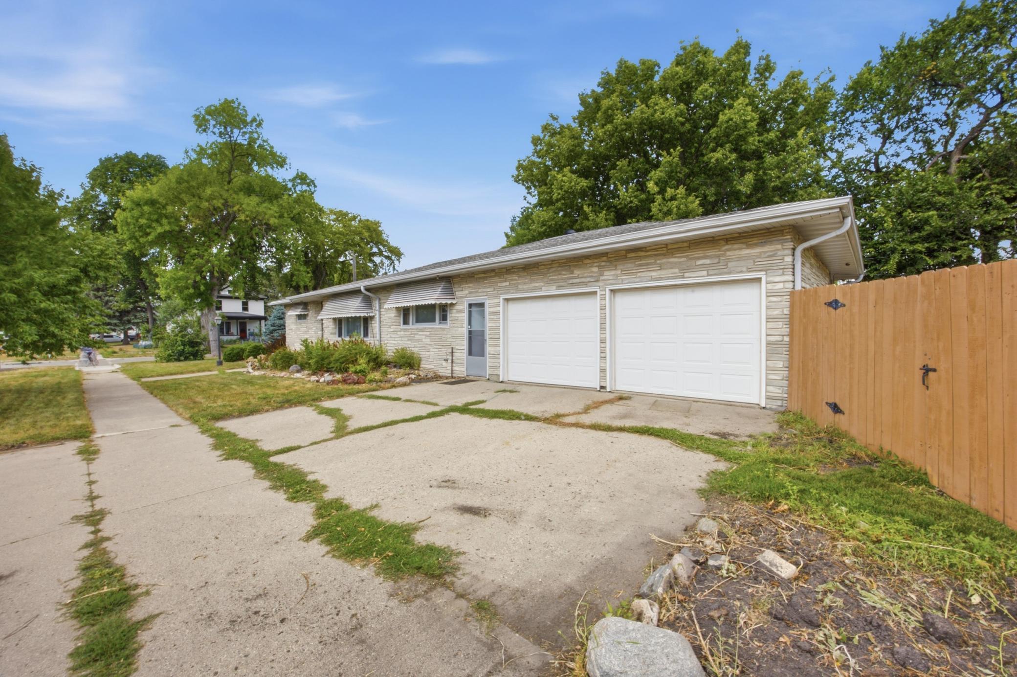 1106 5th Avenue S, Moorhead MN 56560 - Photo 2 of 27