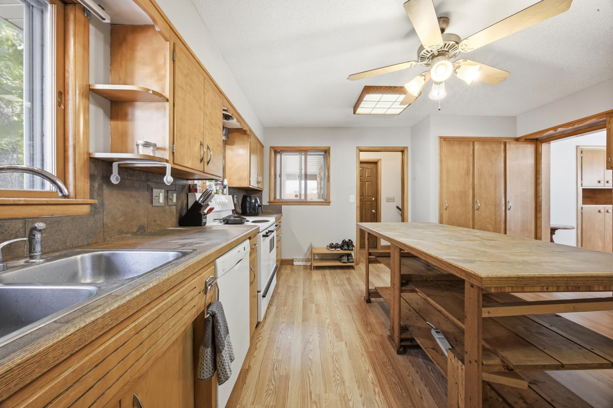 1106 5th Avenue S, Moorhead MN 56560 - Photo 8 of 27