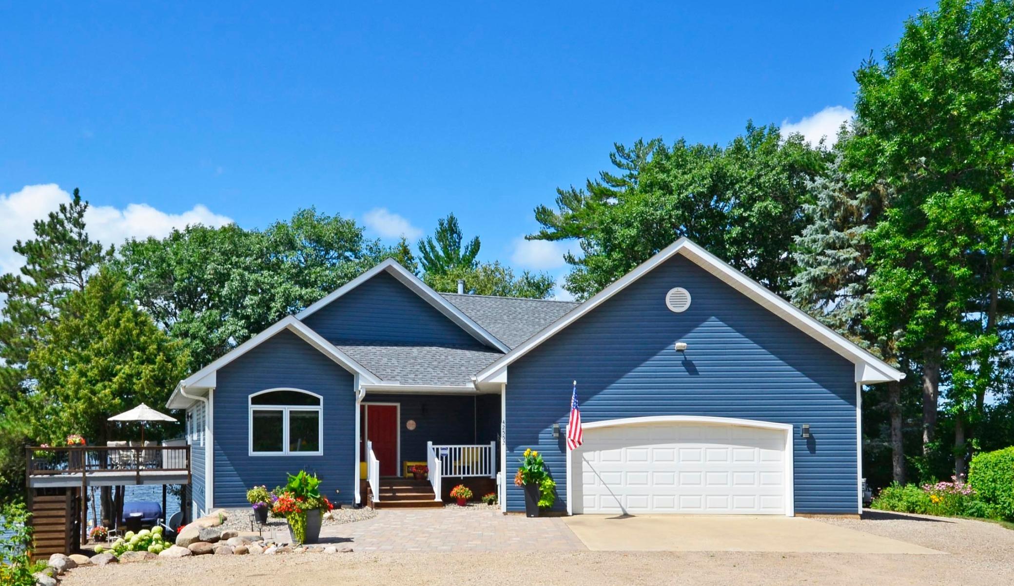 2004 single family home for sale at 42552 323rd Lane in Aitkin, MN — 4 bed, 3 bath (photo 2 of 31)