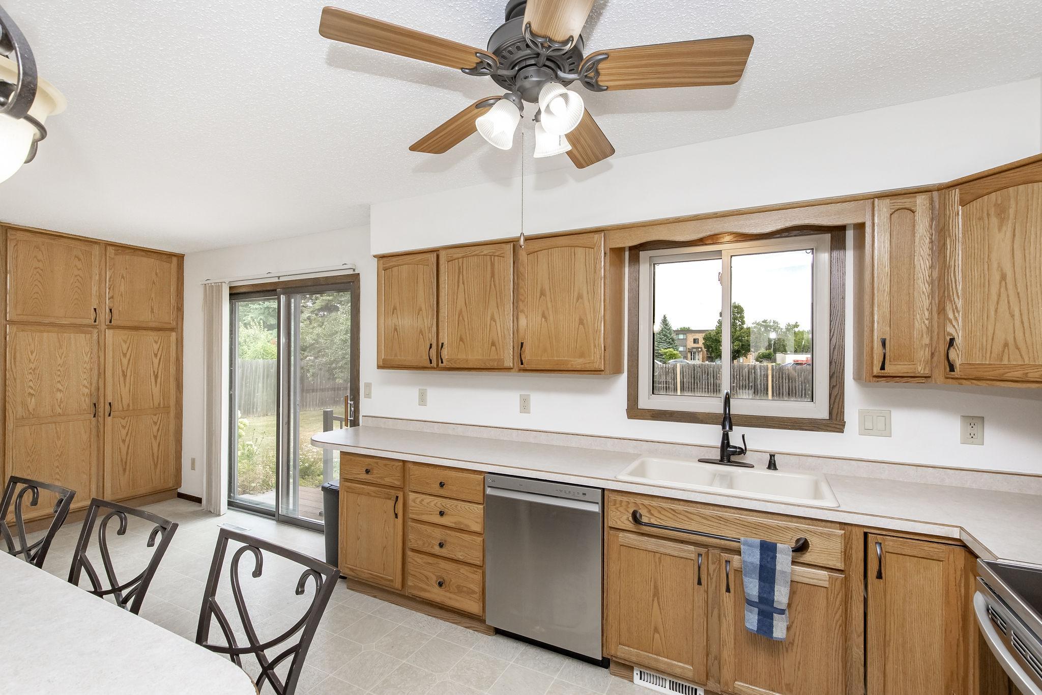2544 Arrowhead Road S, Fargo ND 58103 - Photo 13 of 53