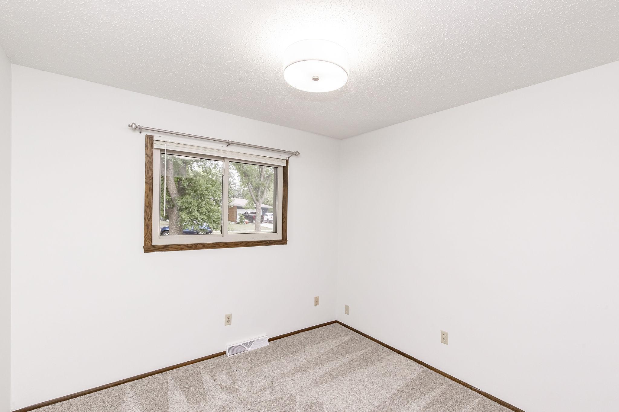 2544 Arrowhead Road S, Fargo ND 58103 - Photo 25 of 53
