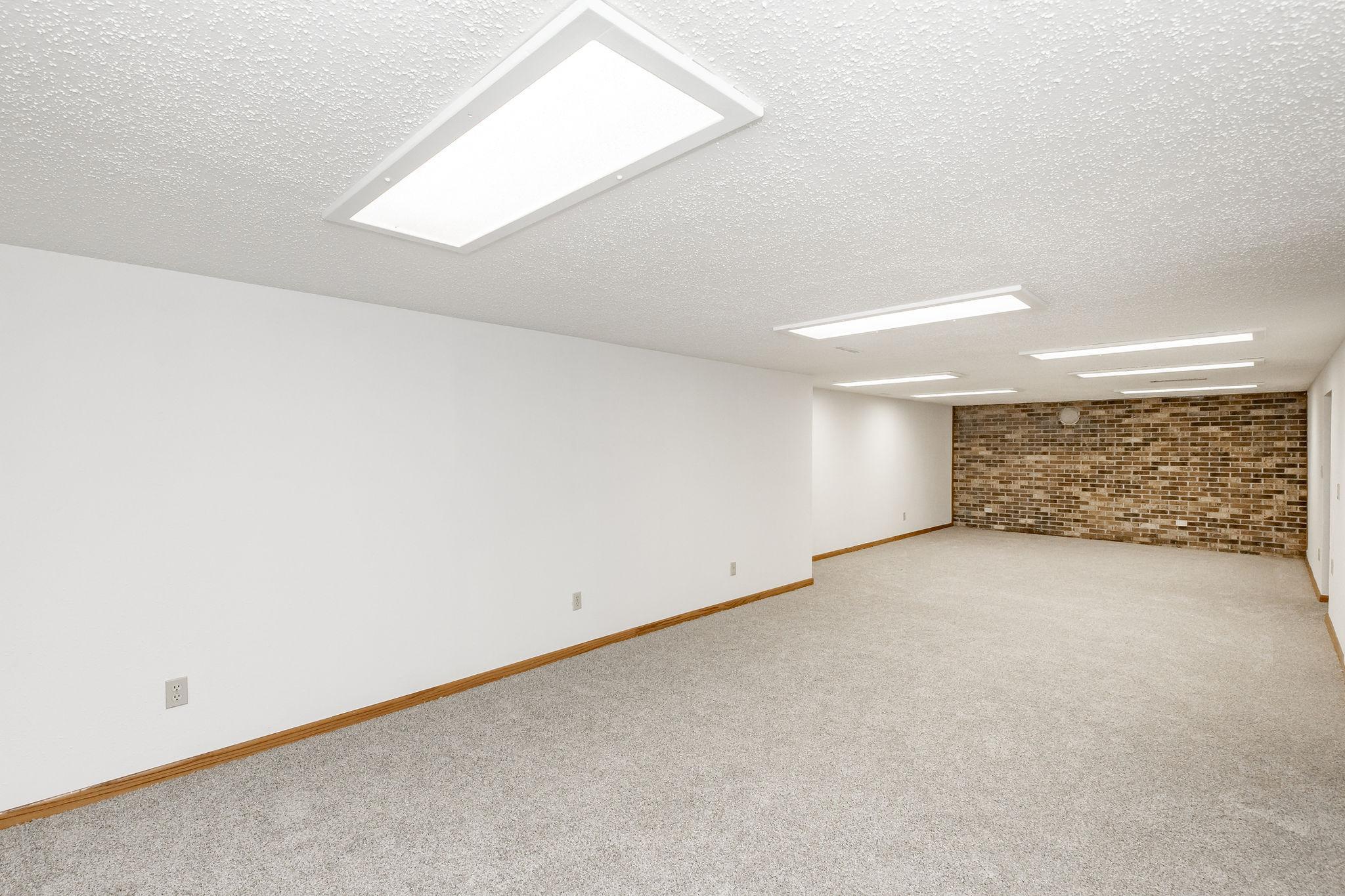 2544 Arrowhead Road S, Fargo ND 58103 - Photo 33 of 53