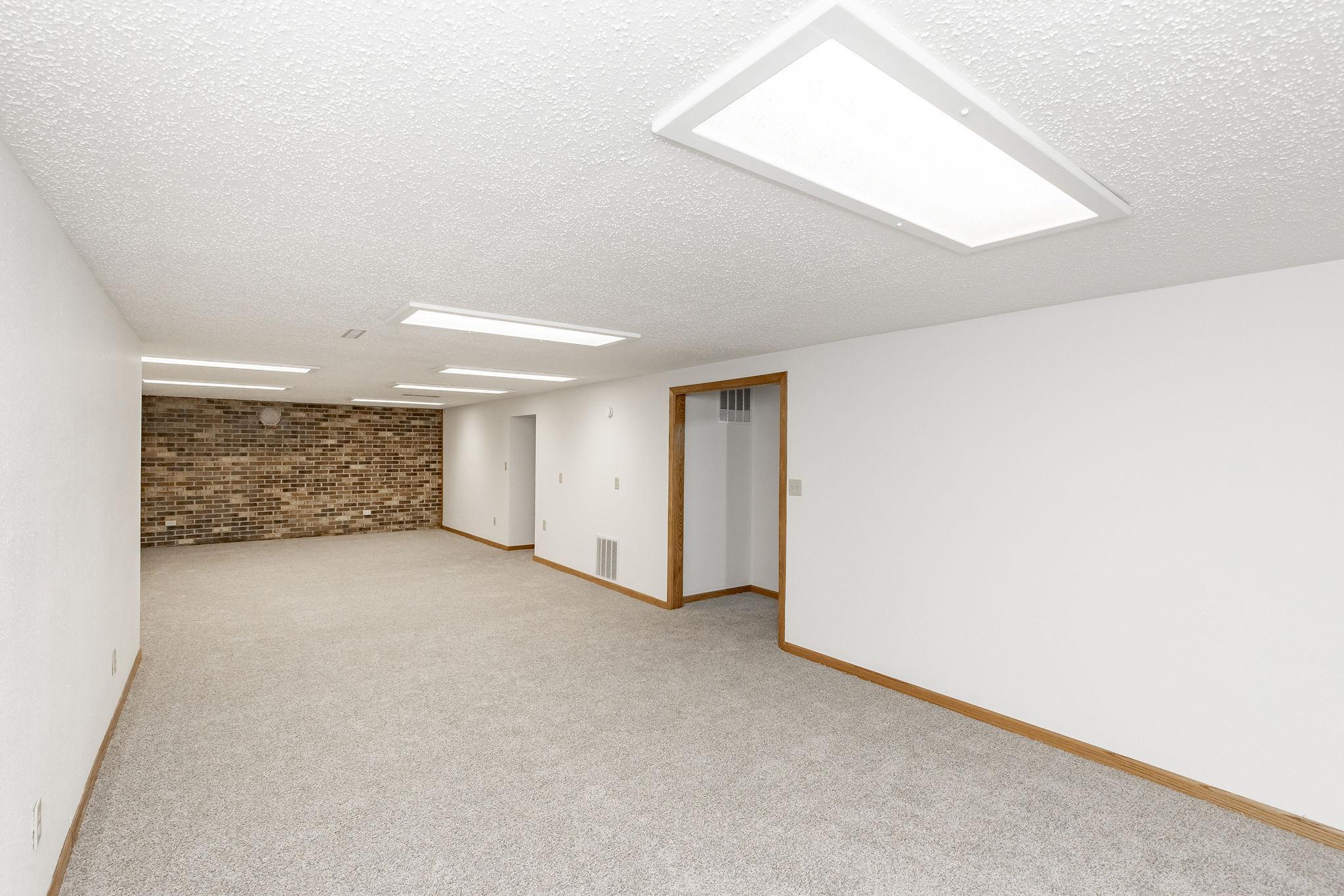 2544 Arrowhead Road S, Fargo ND 58103 - Photo 34 of 53