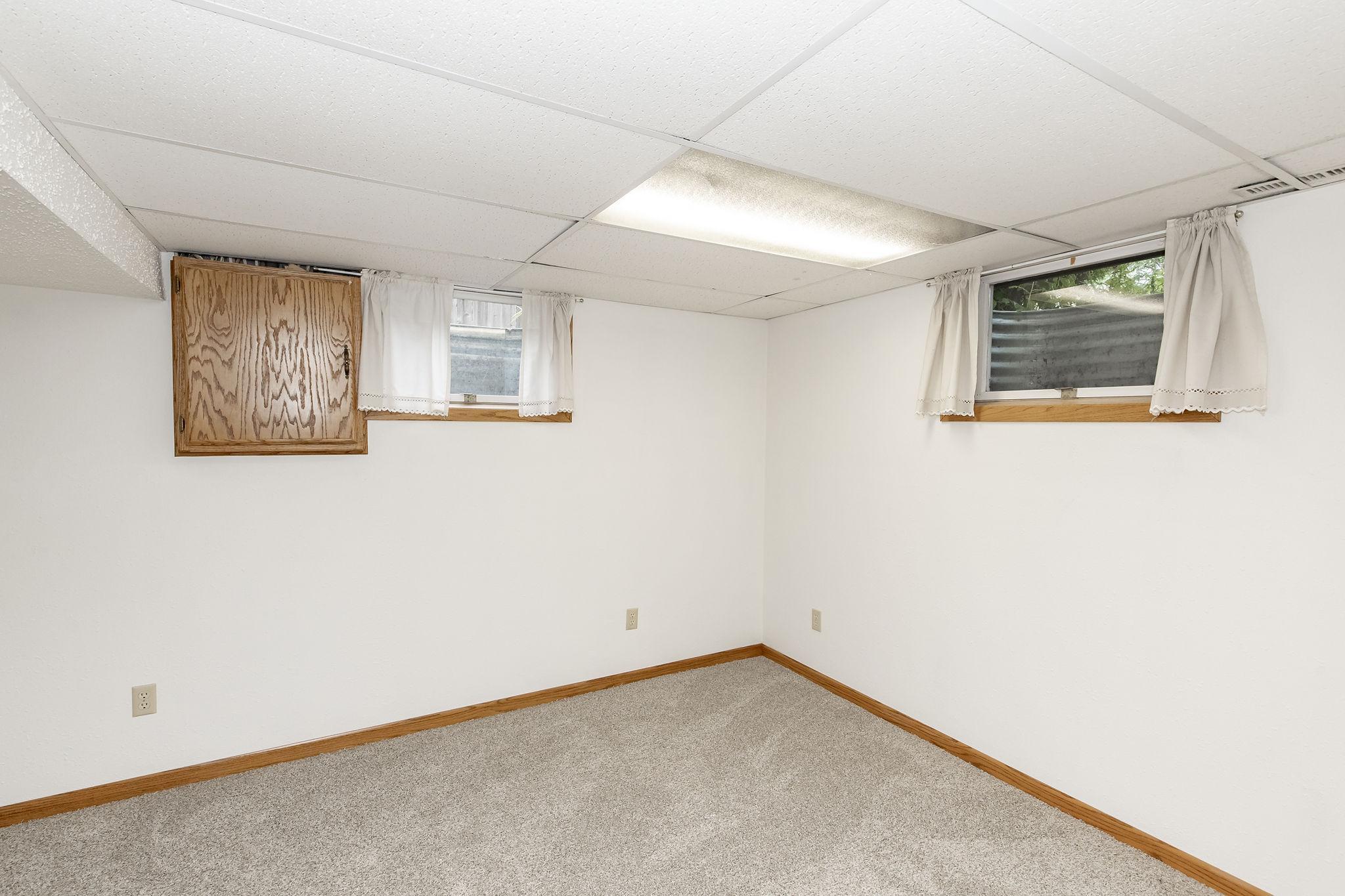 2544 Arrowhead Road S, Fargo ND 58103 - Photo 39 of 53