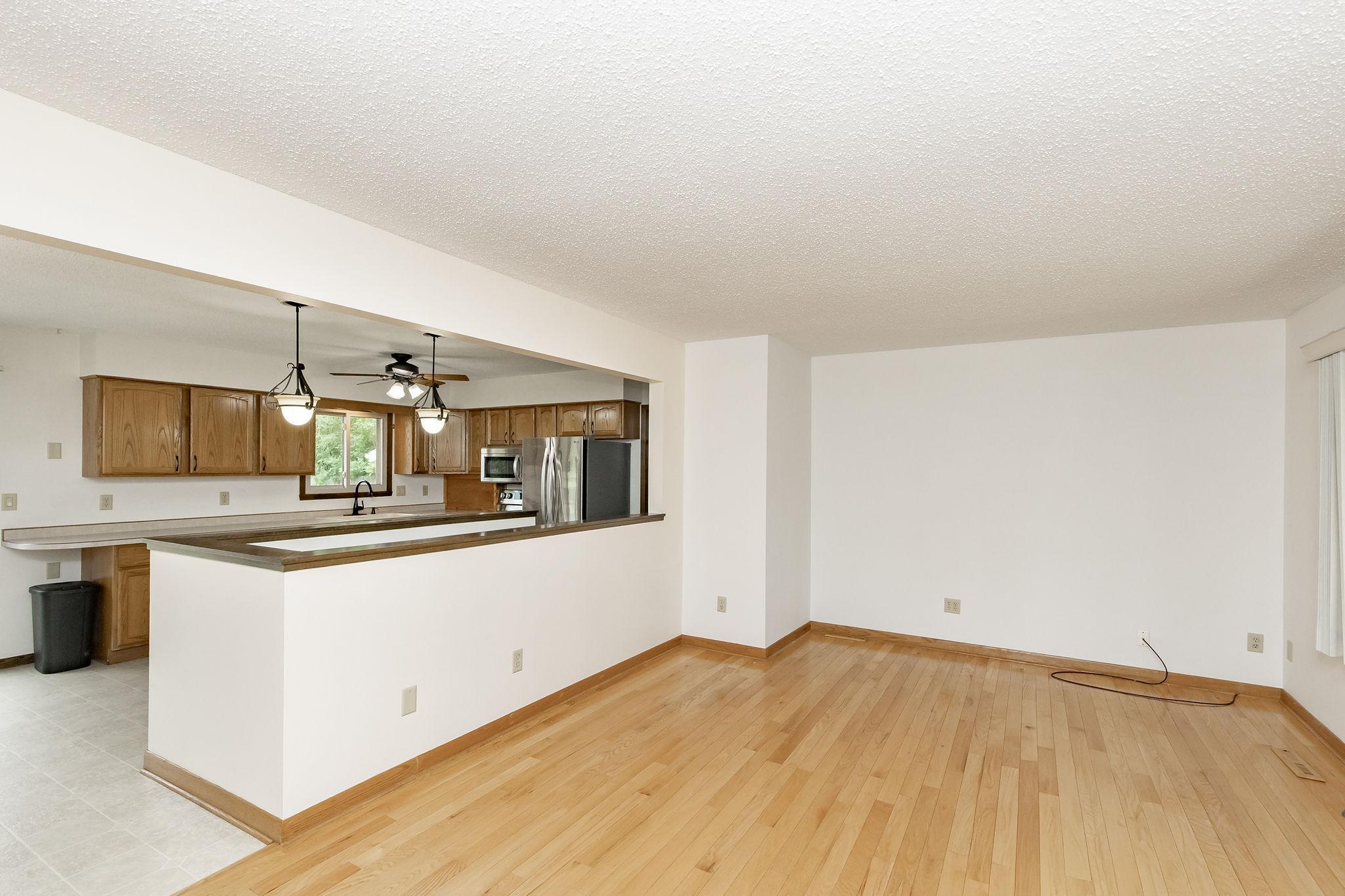 2544 Arrowhead Road S, Fargo ND 58103 - Photo 5 of 53