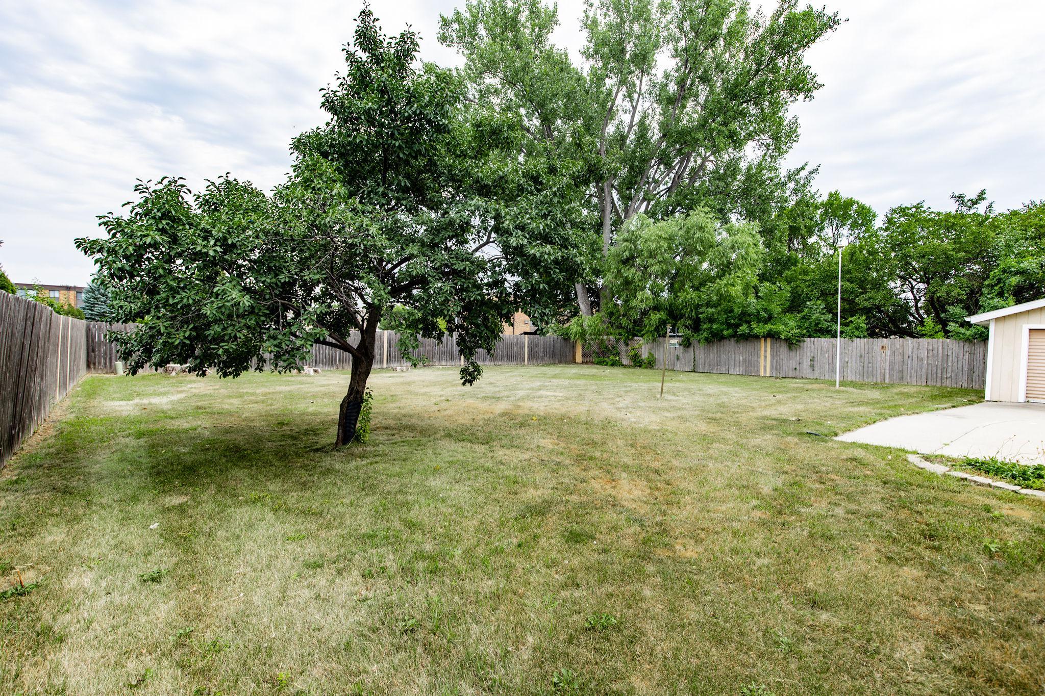 2544 Arrowhead Road S, Fargo ND 58103 - Photo 48 of 53