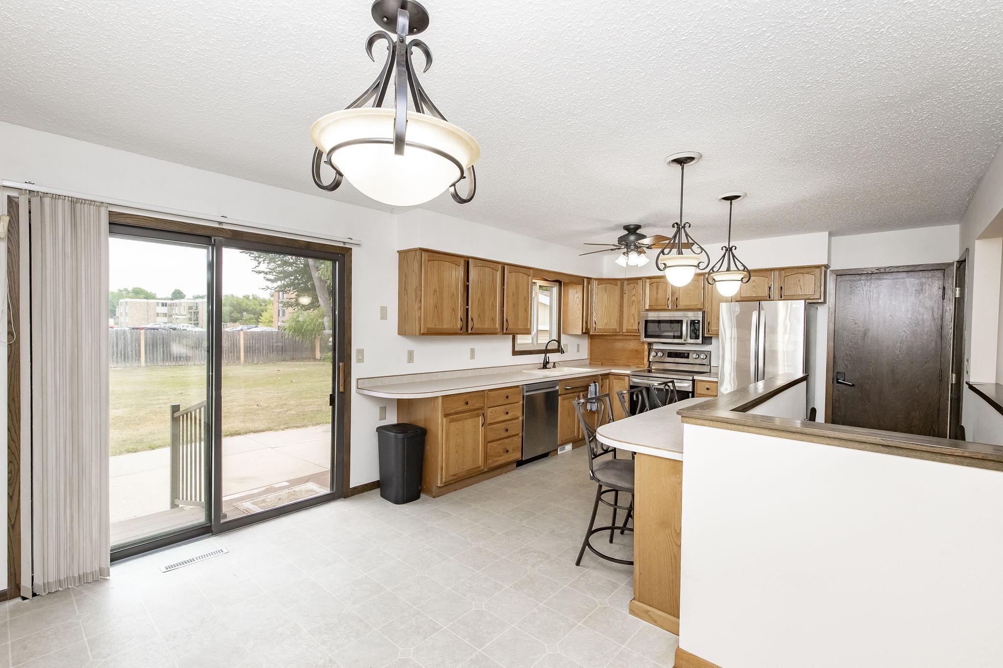 2544 Arrowhead Road S, Fargo ND 58103 - Photo 9 of 53