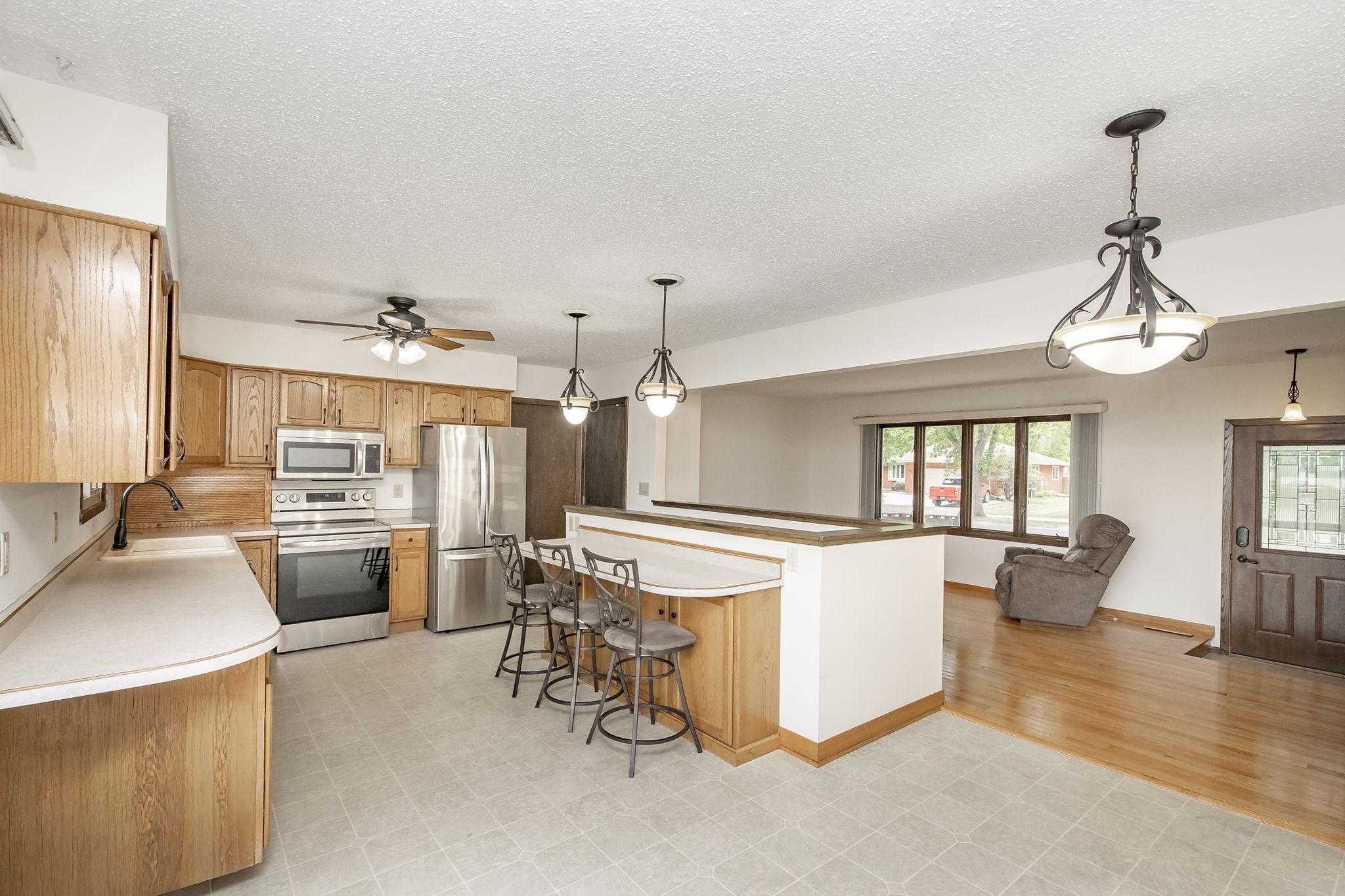 2544 Arrowhead Road S, Fargo ND 58103 - Photo 10 of 53