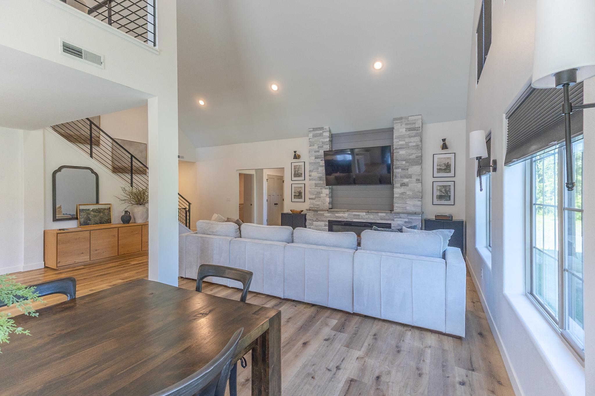 2021 single family home for sale at 7639 Emerald Pines Drive NW in Bemidji, MN — 3 bed, 2 bath (photo 16 of 94)