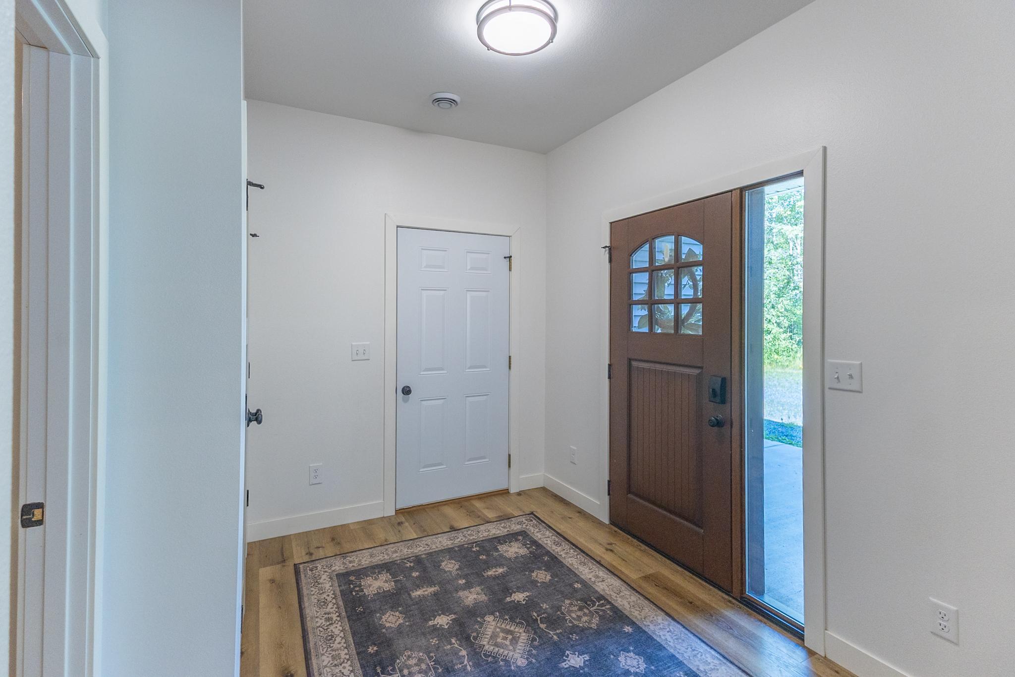 2021 single family home for sale at 7639 Emerald Pines Drive NW in Bemidji, MN — 3 bed, 2 bath (photo 3 of 94)
