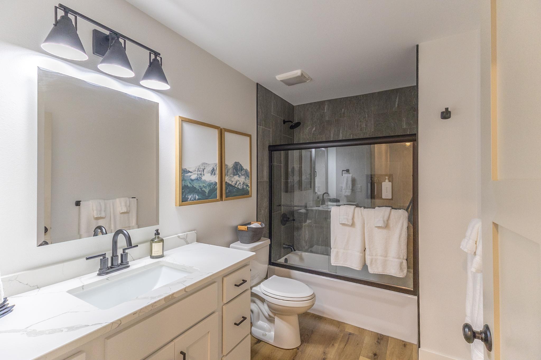 2021 single family home for sale at 7639 Emerald Pines Drive NW in Bemidji, MN — 3 bed, 2 bath (photo 35 of 94)