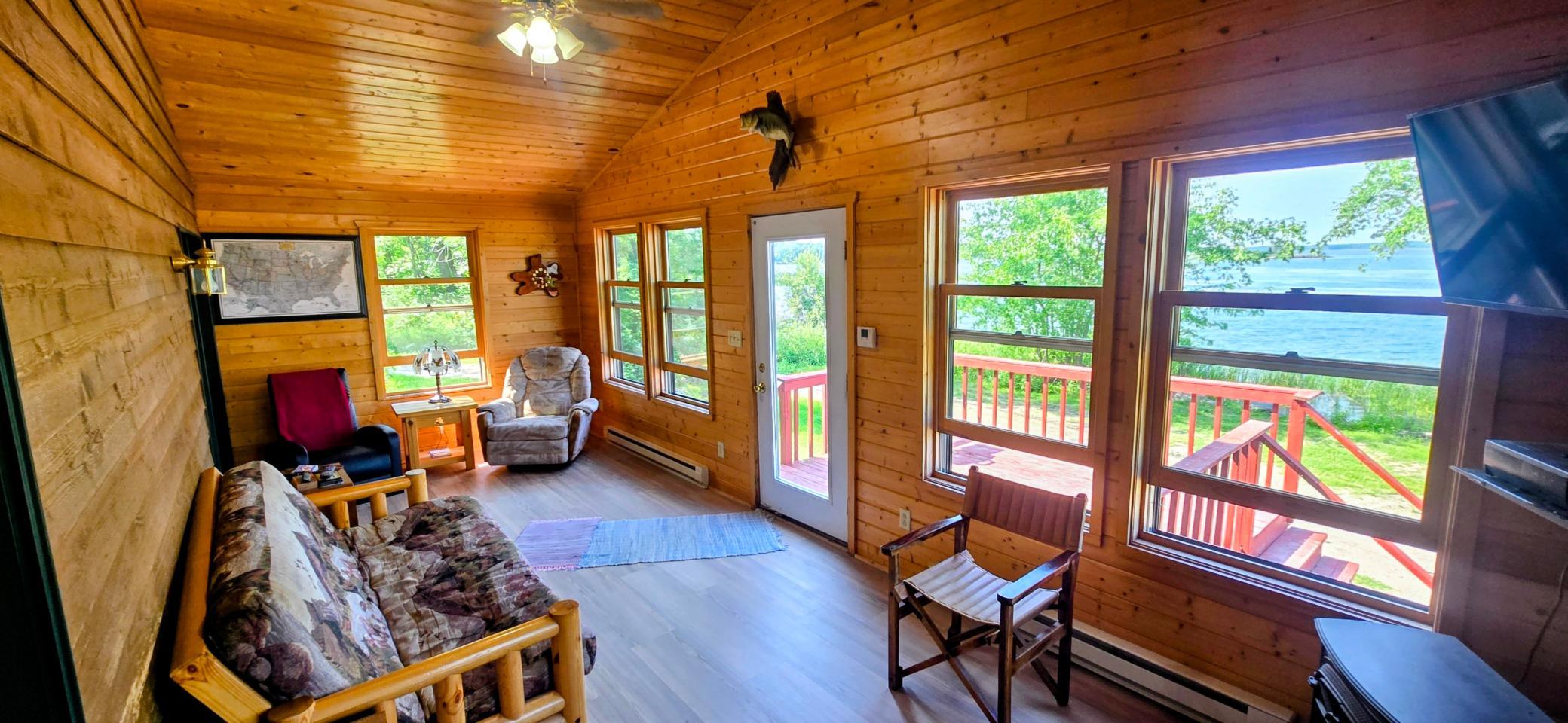 2000 single family home for sale at Unit 1 Flag Island in Angle Inlet, MN — 4 bed, 2 bath (photo 4 of 15)